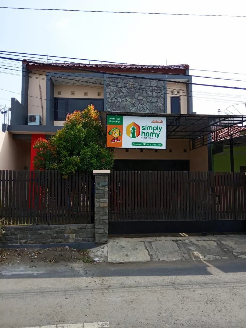 Property building in Homestay Tegal Kota by Simply Homy