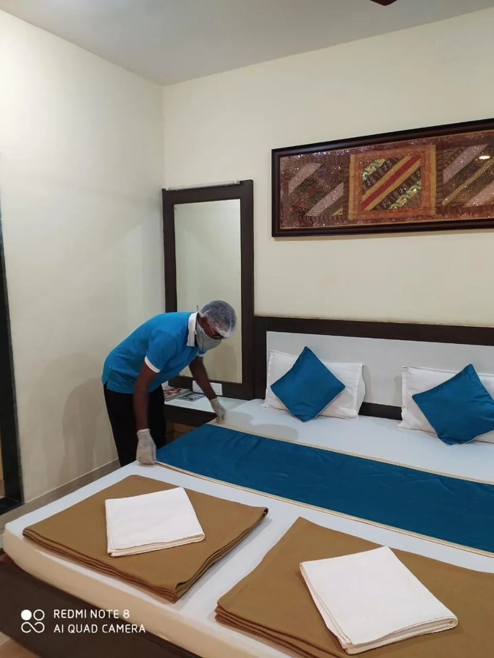 Bed in Sea Winds Hotel, Guhagar