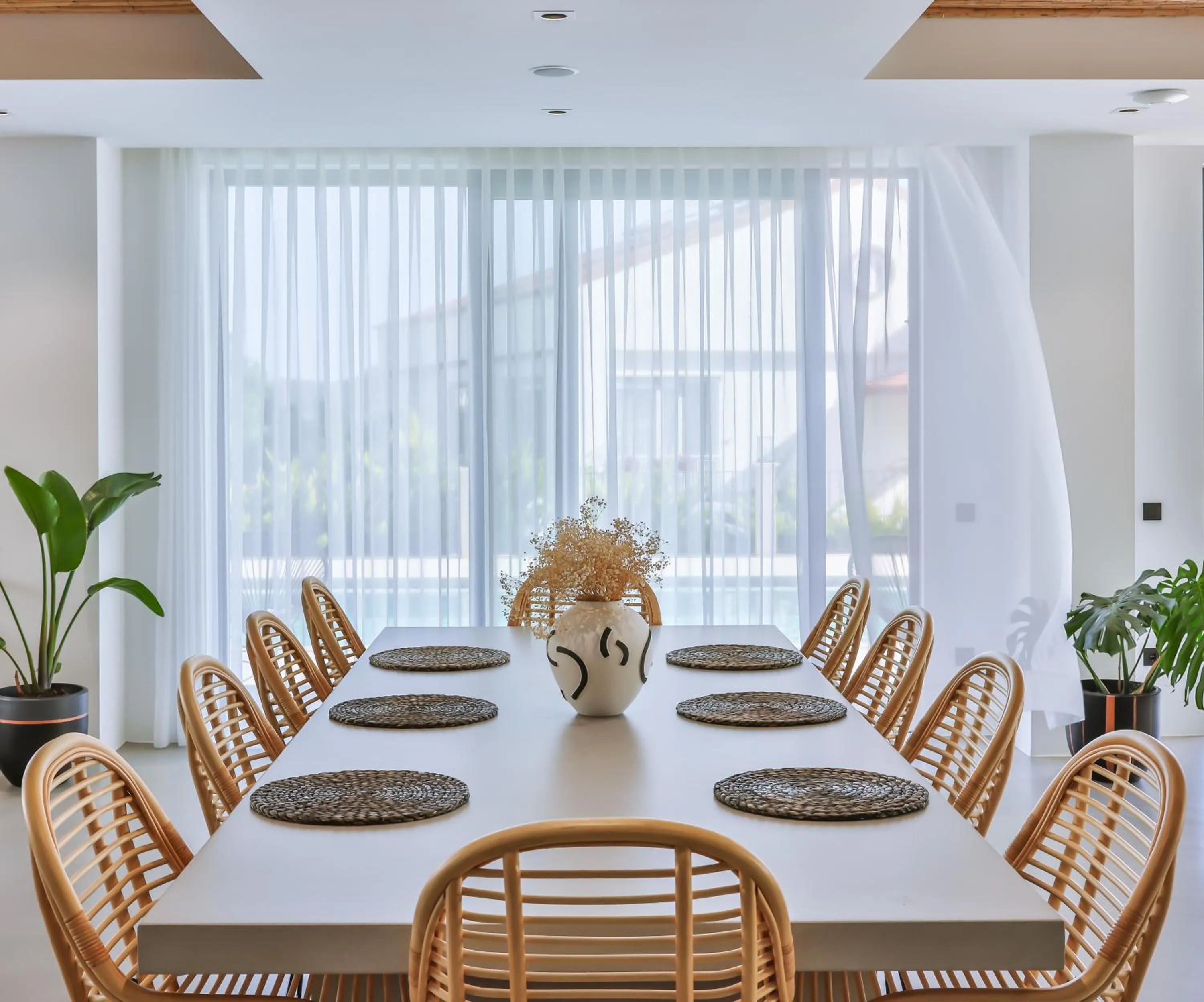 Restaurant/places to eat in Carruba Boutique Hotel