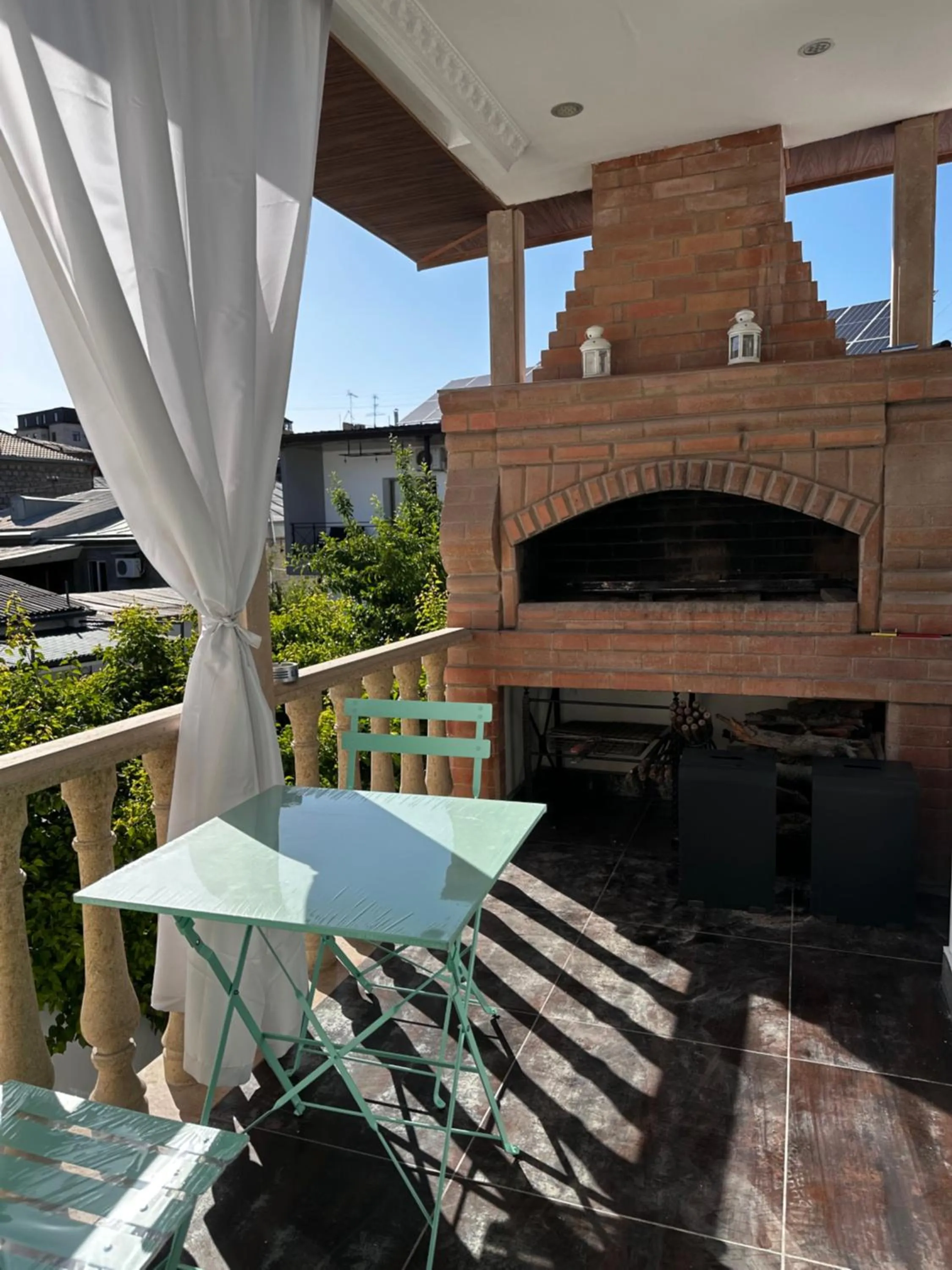 Day in Garden Lounge Hotel