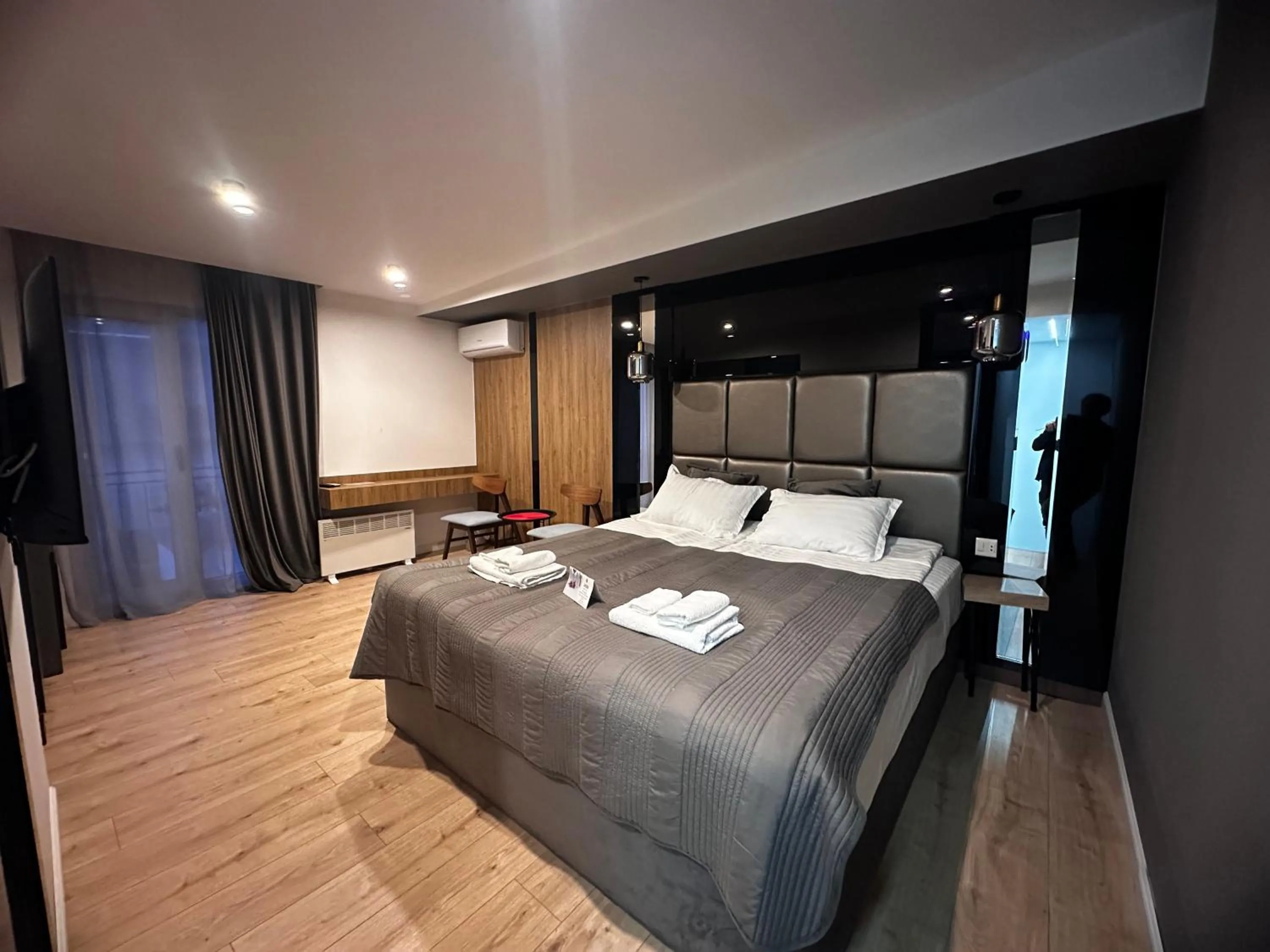 Bed in Garden Lounge Hotel