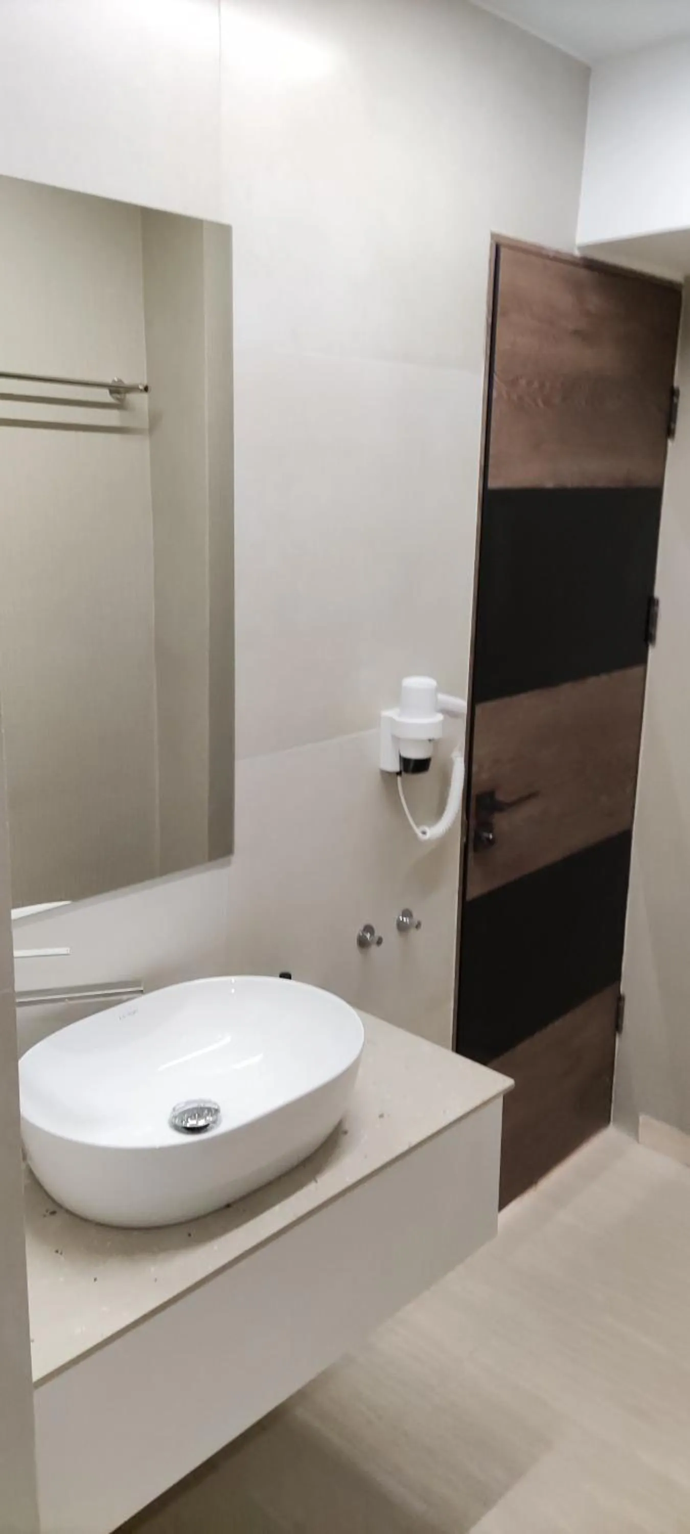 Bathroom in Garden Lounge Hotel