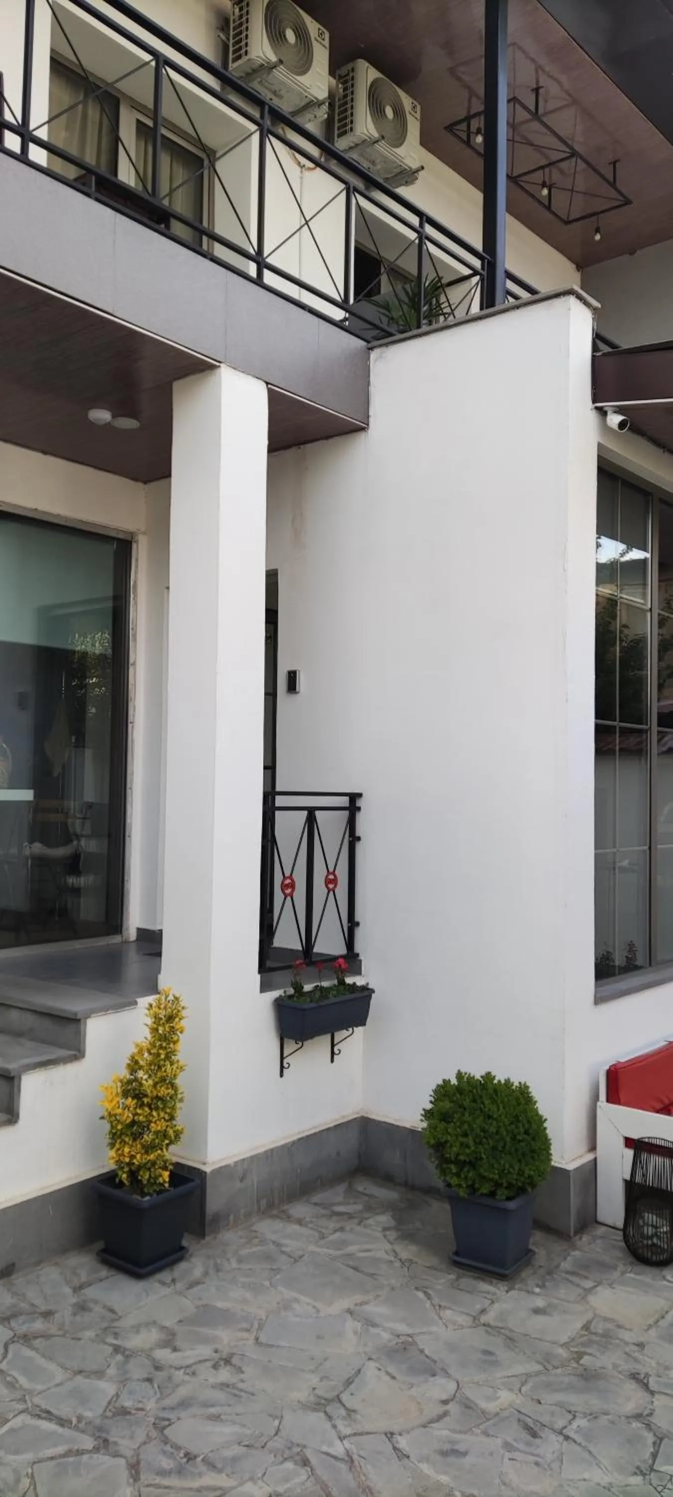 Property building in Garden Lounge Hotel