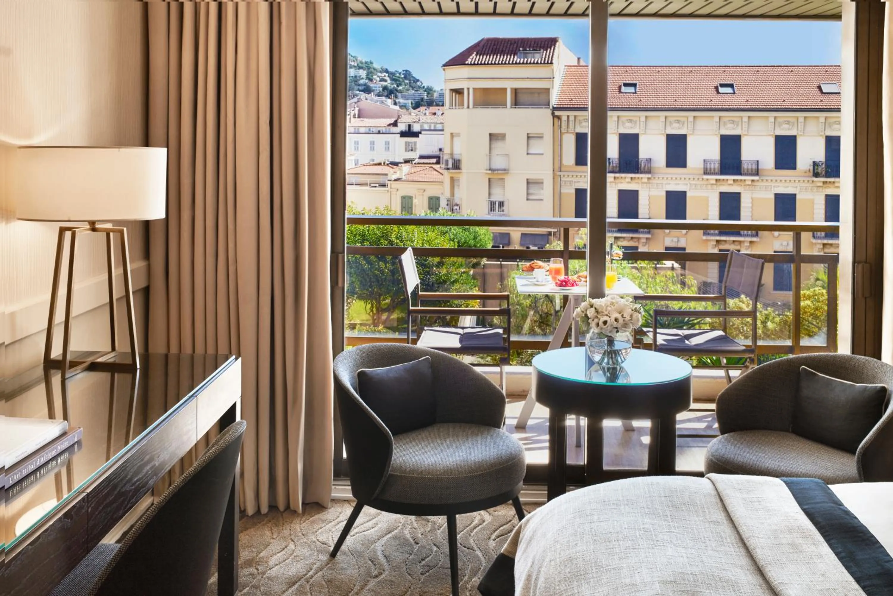 Patio in Hôtel Barrière Le Gray d'Albion