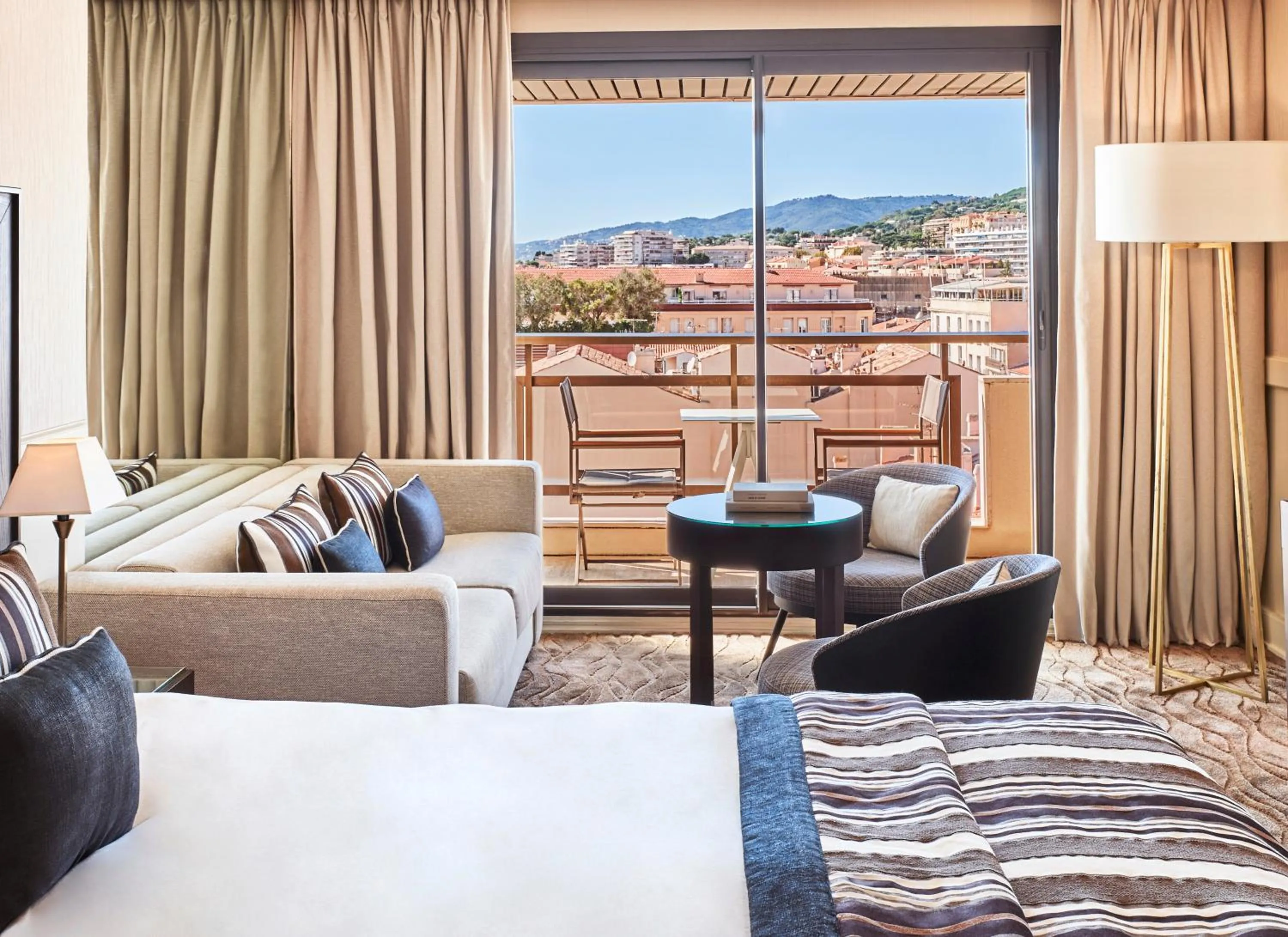 Bedroom, Bed in Hôtel Barrière Le Gray d'Albion