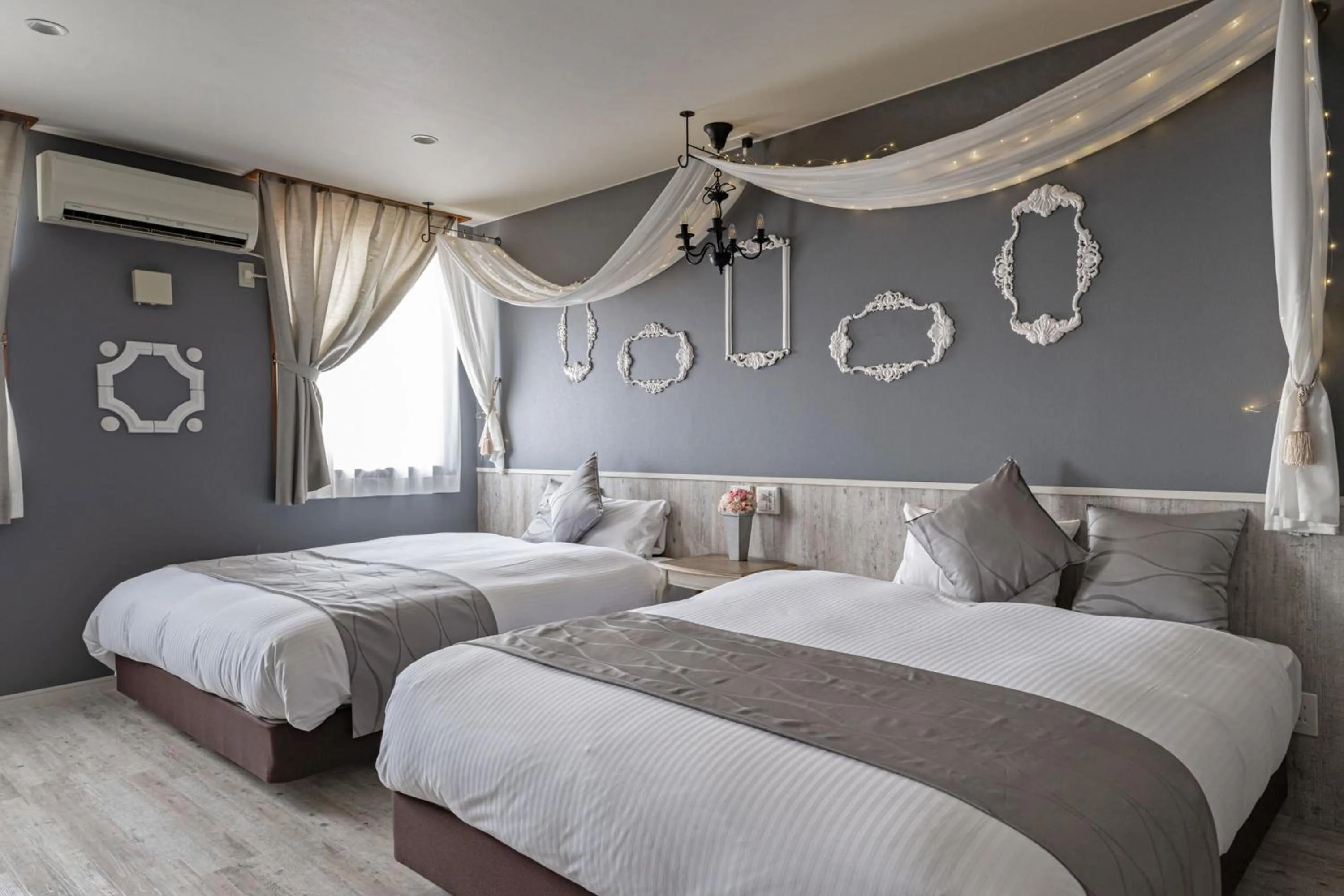 Photo of the whole room, Bed in Hotel Teiregikan