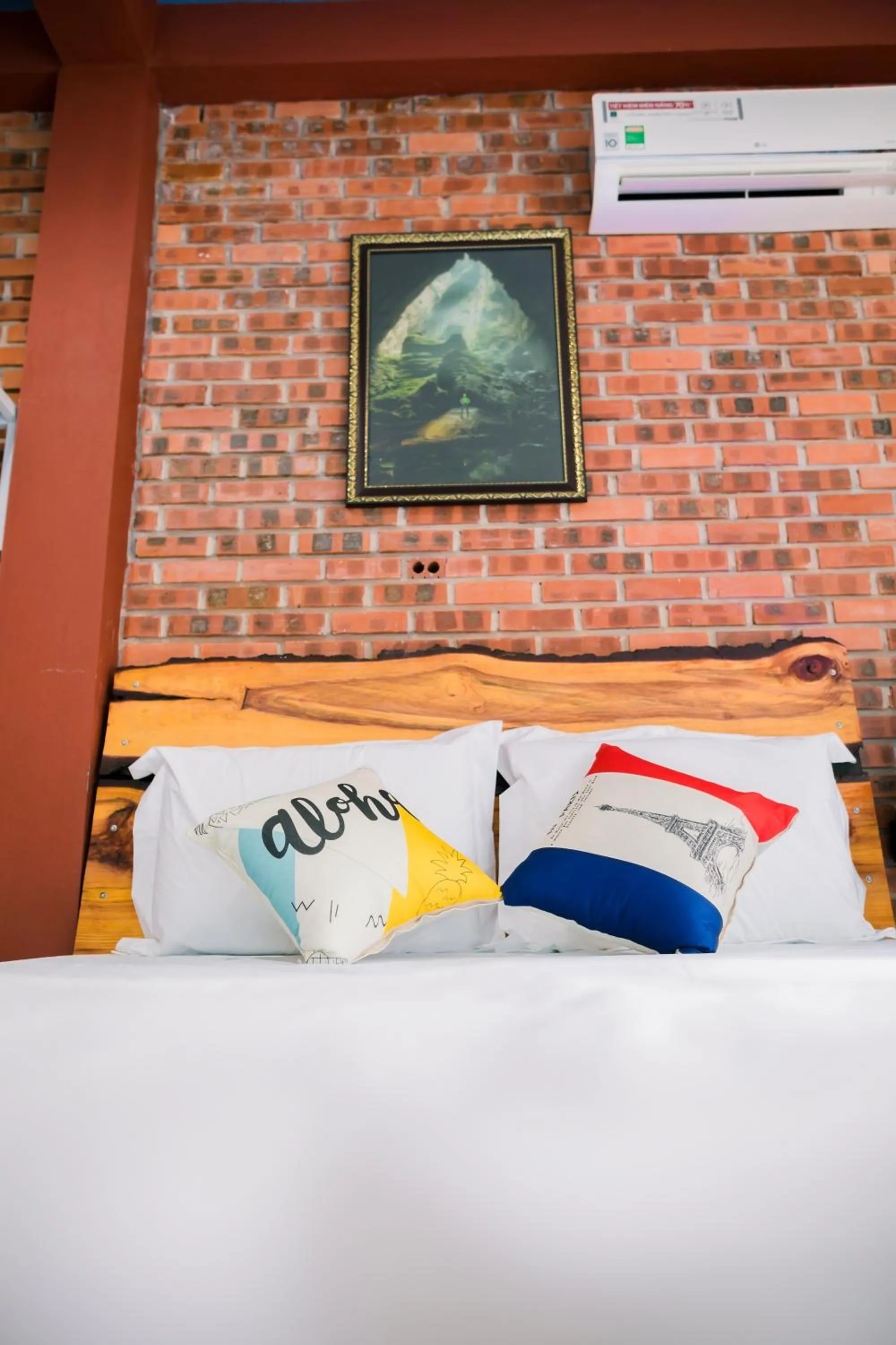 Bed in Vu's Homestay