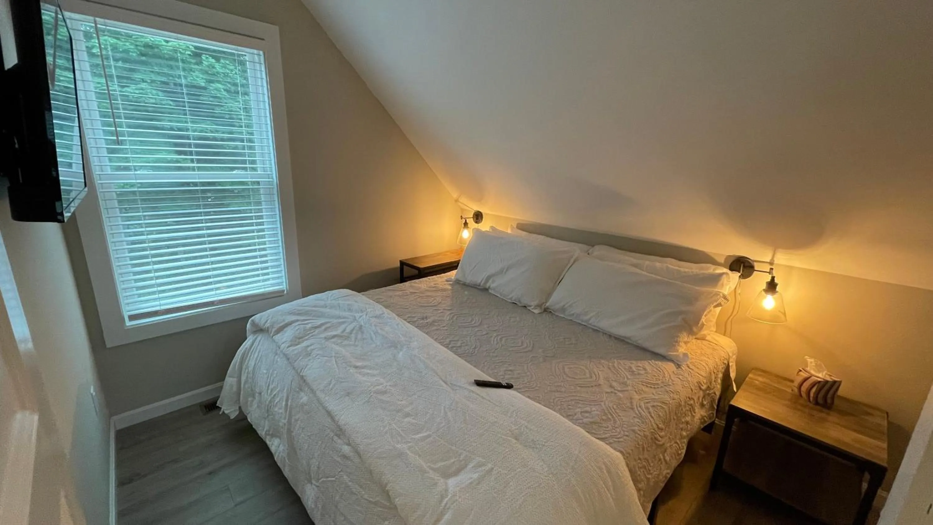 Bed in Phineas Swann Inn & Spa