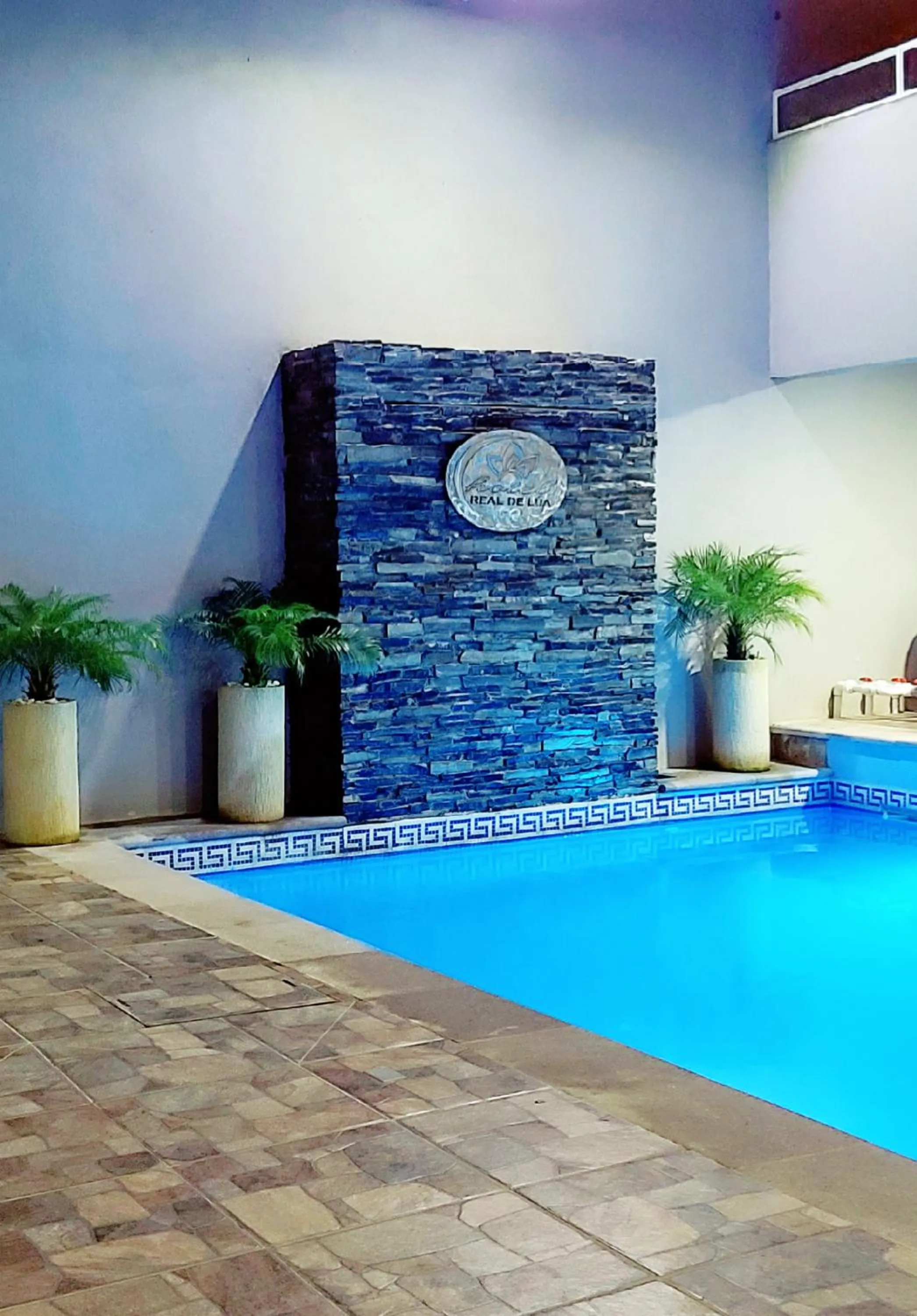 Swimming pool in Hotel Real de Lua
