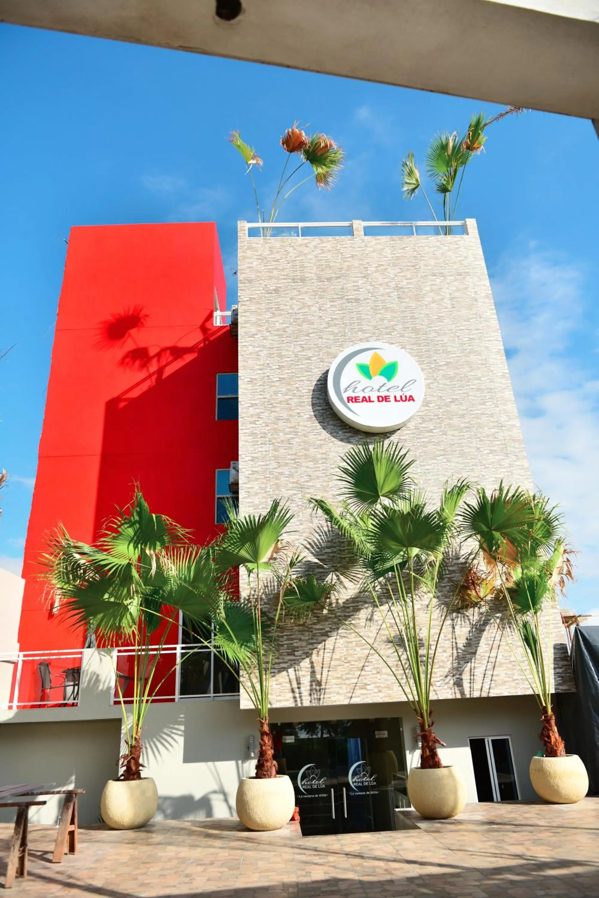 Property building in Hotel Real de Lua