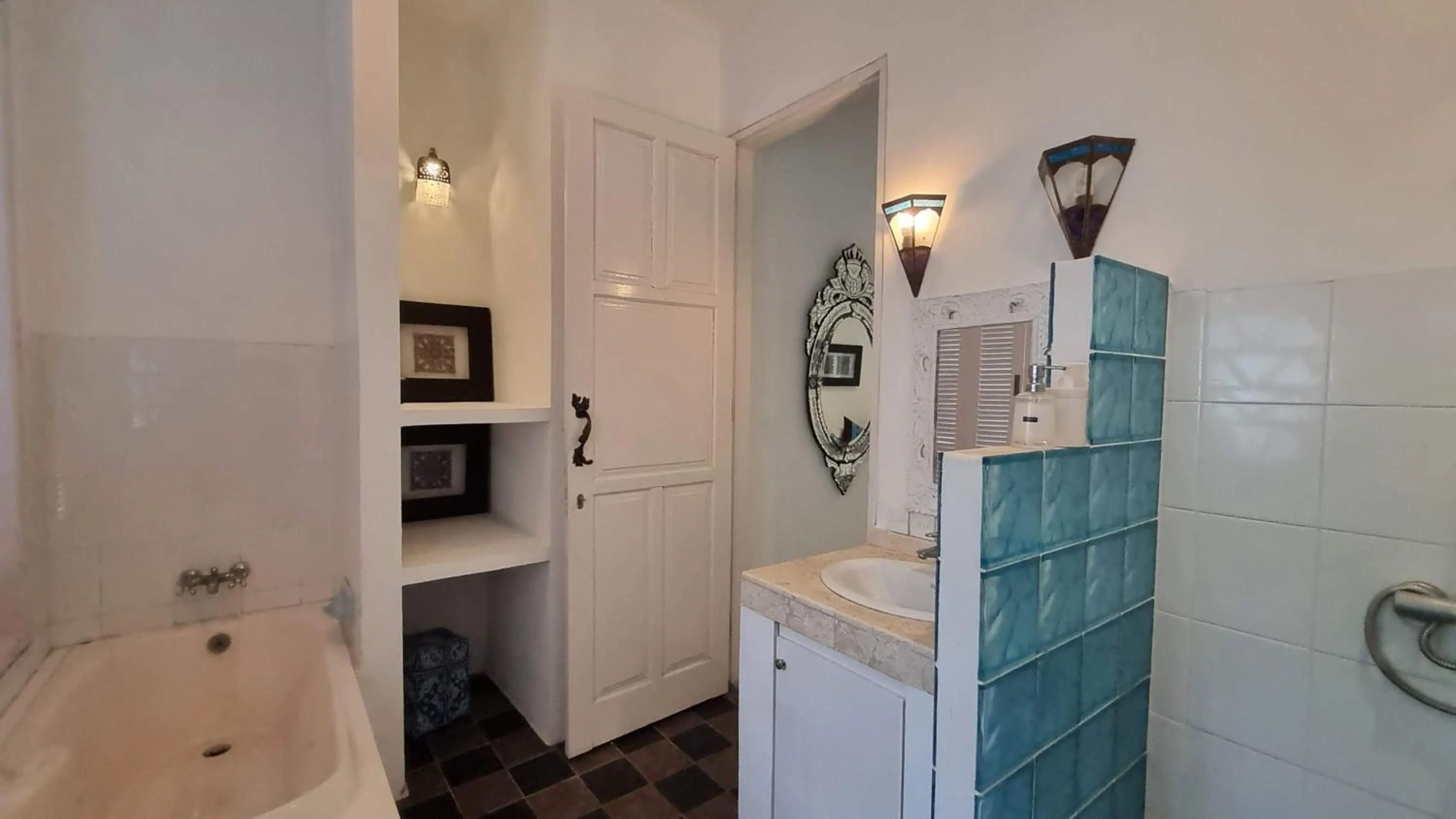 Bathroom in Starling villas