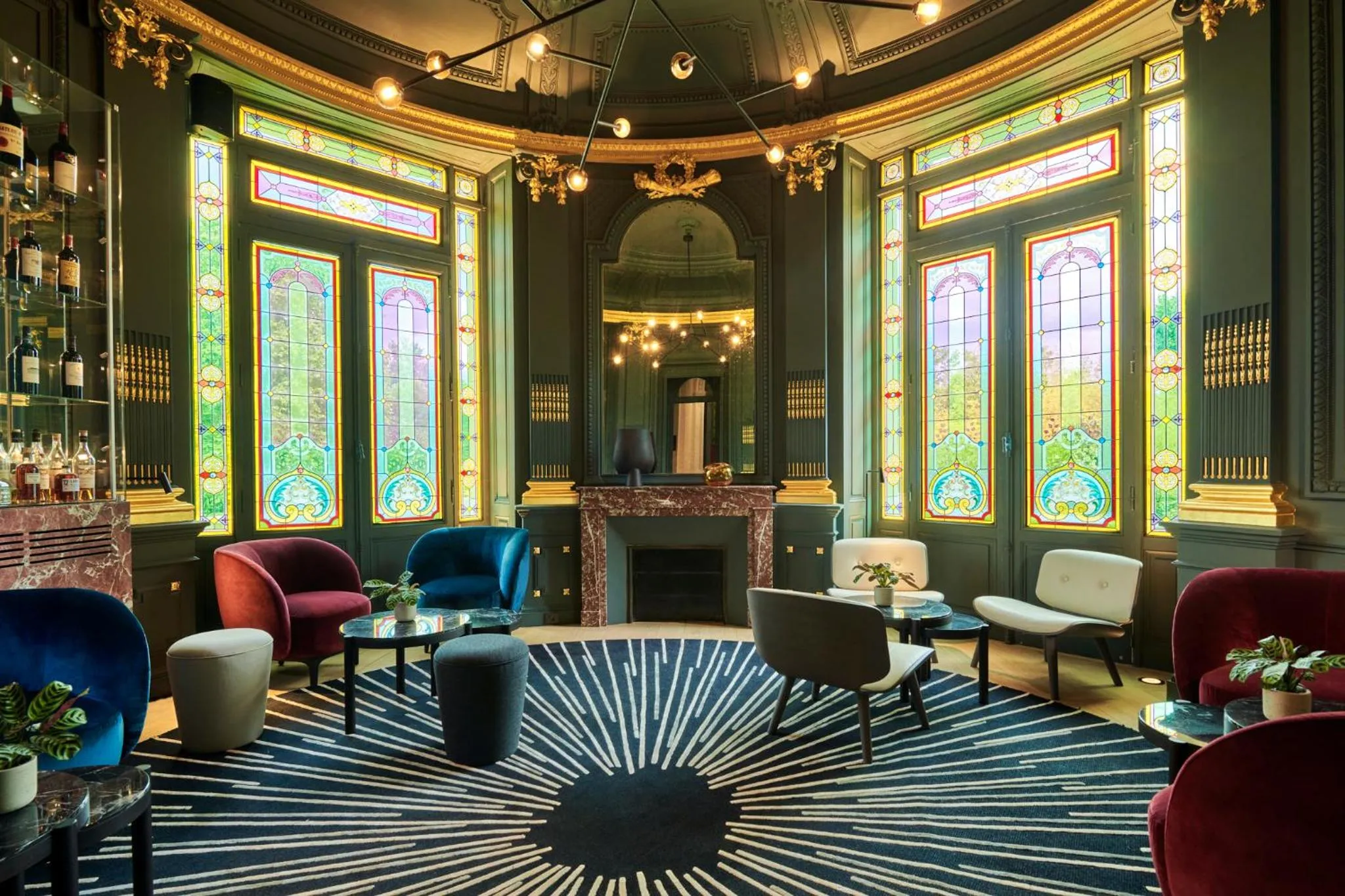 Lounge or bar in Château Hôtel Grand Barrail