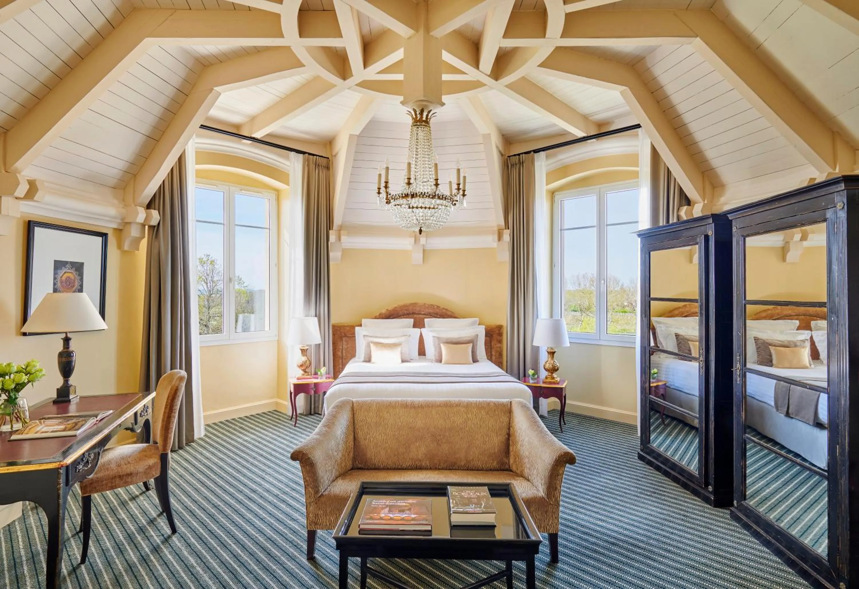 Bedroom, Bed in Château Hôtel Grand Barrail