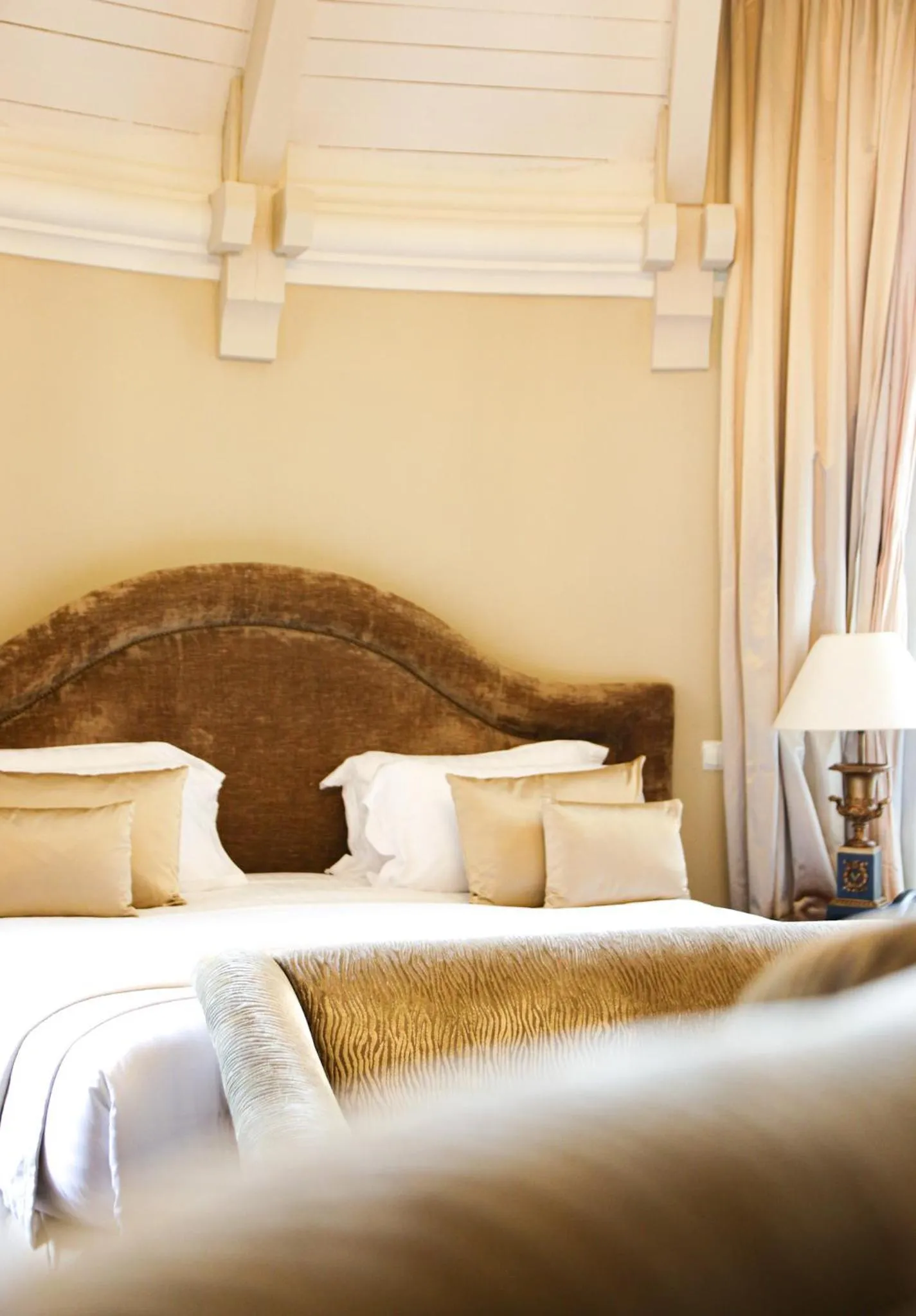 Bedroom, Bed in Château Hôtel Grand Barrail