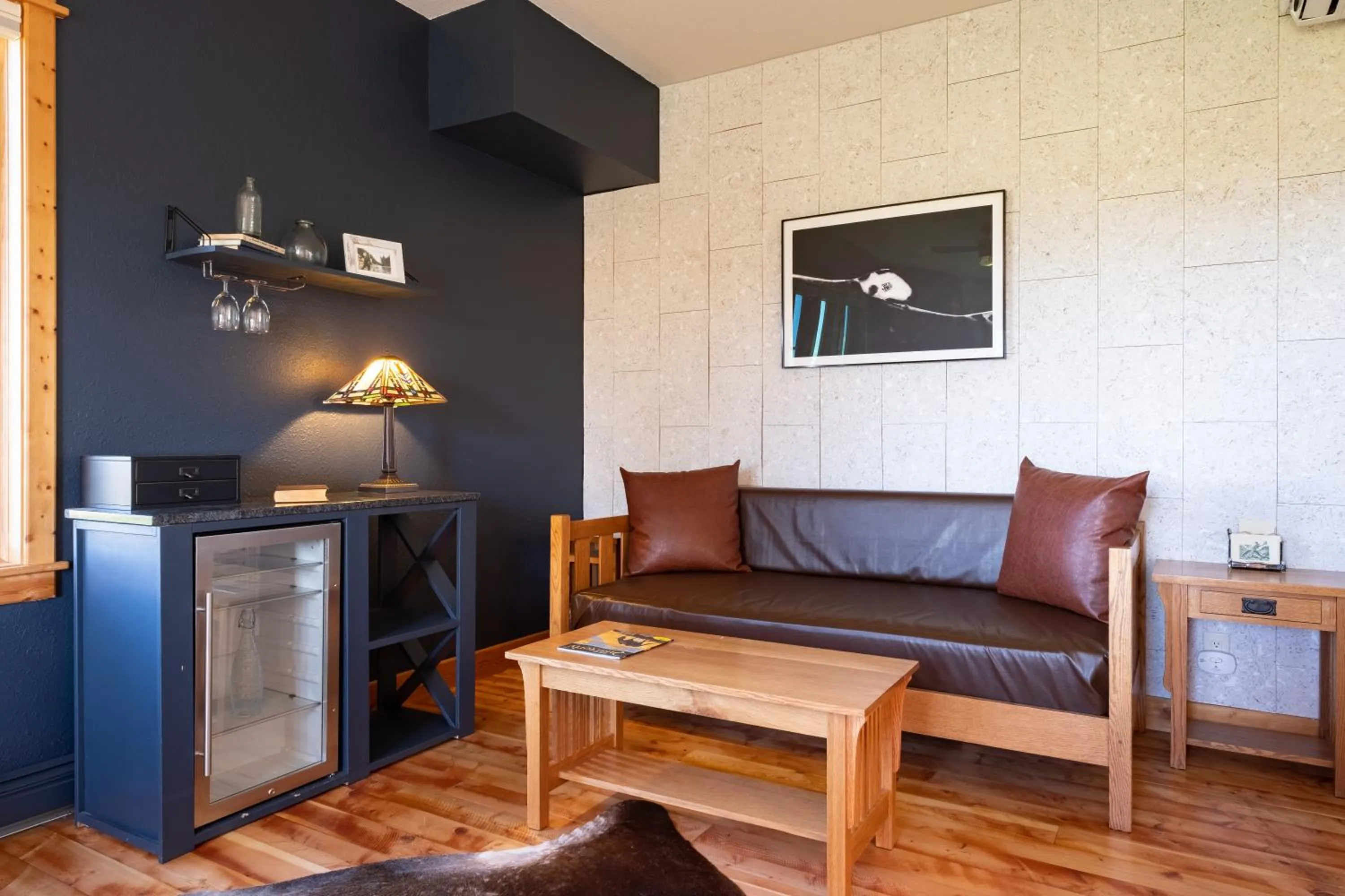 Gallatin River Lodge