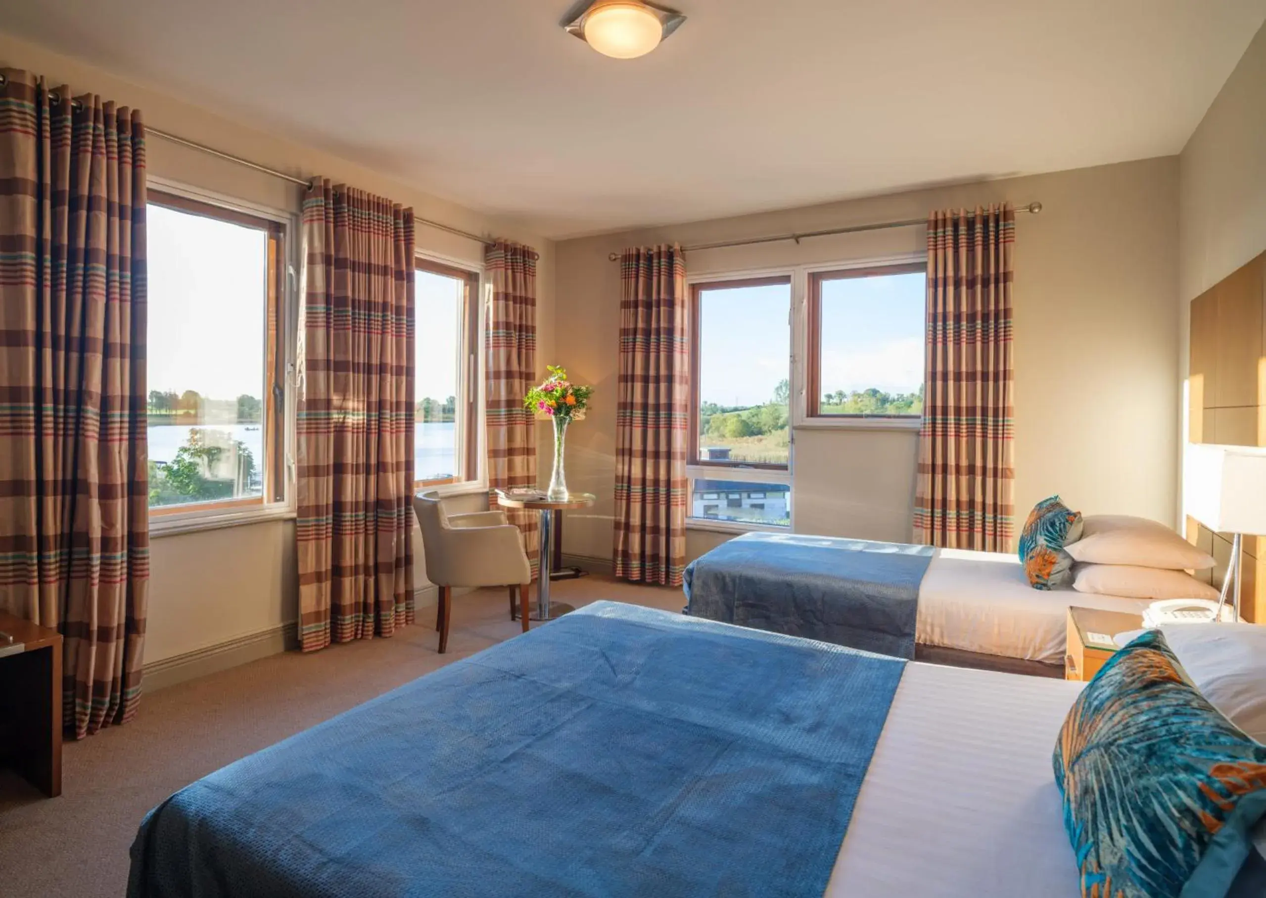 Standard Twin Room - single occupancy in Cryans Hotel Standard Twin Room - single occupancy in Cryans Hotel