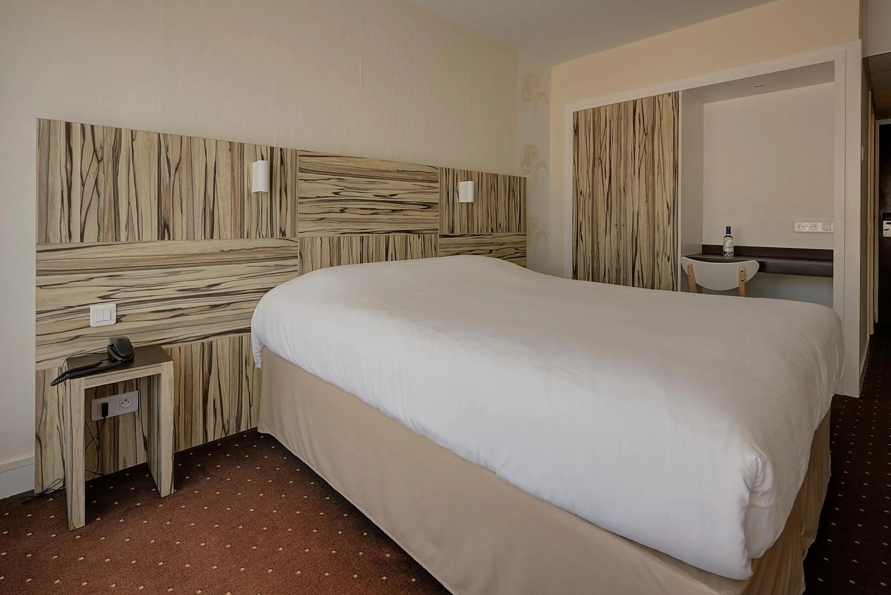 Photo of the whole room, Bed in Hôtel Le Nautic