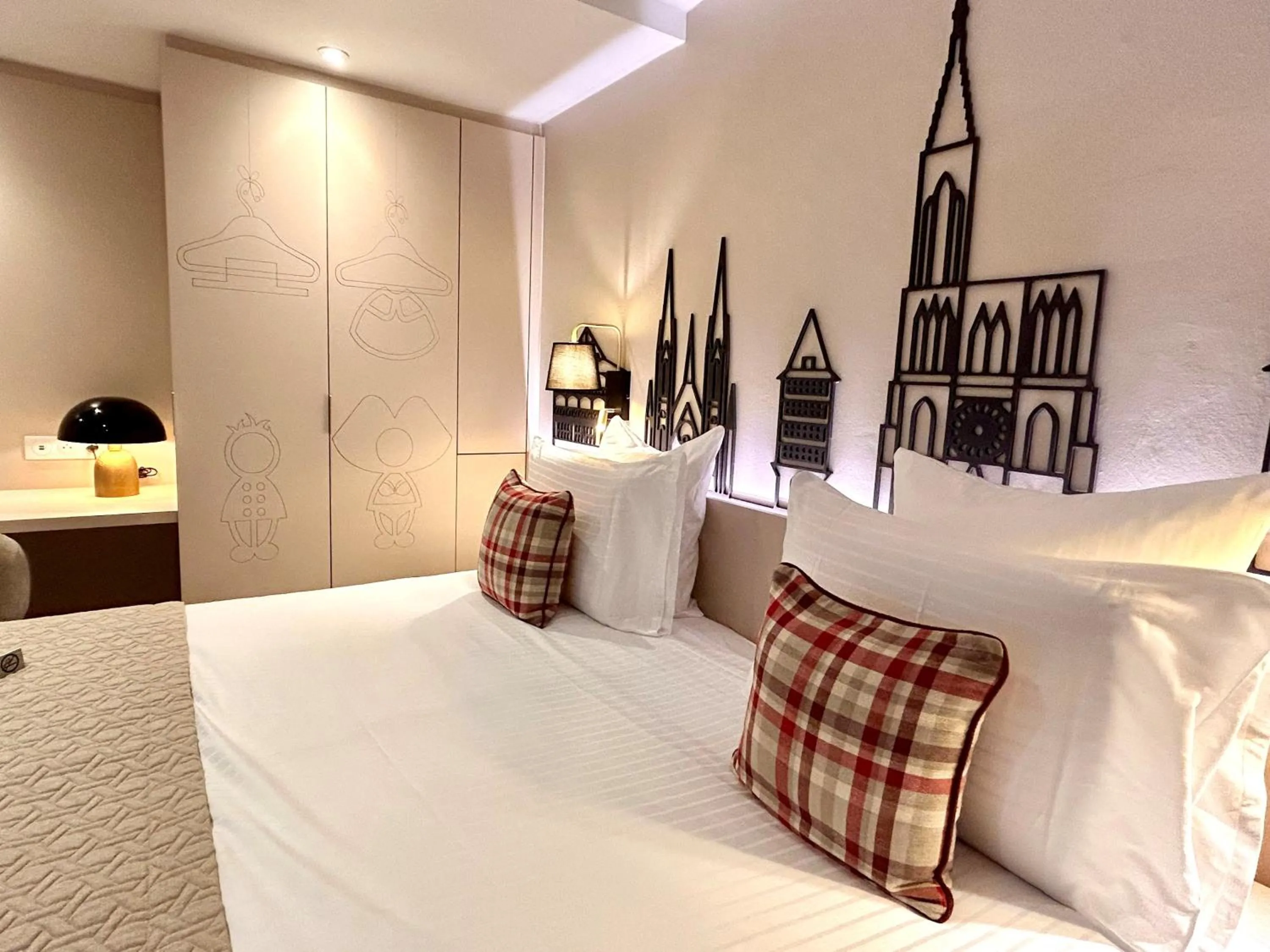 Bed in Hotel Beaucour