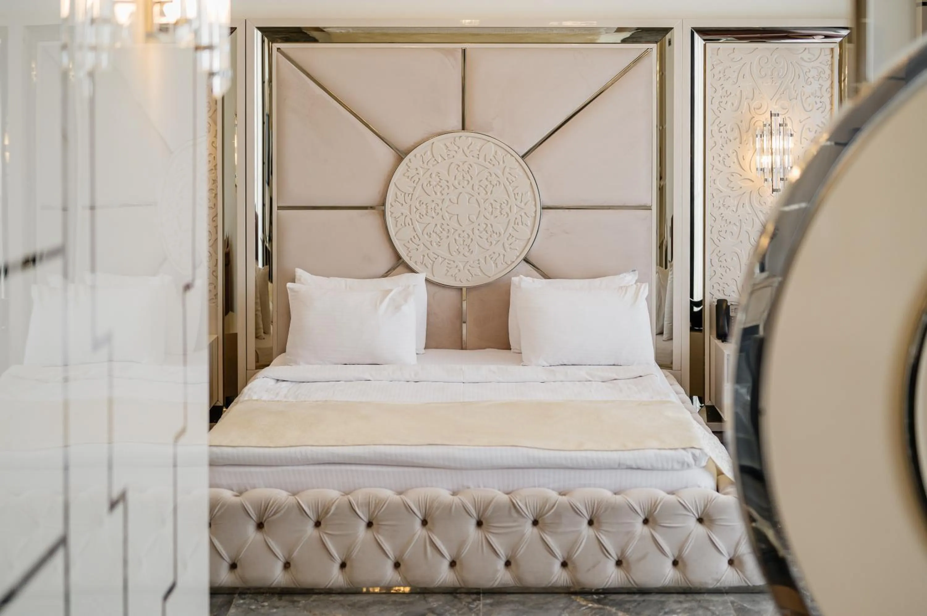 Photo of the whole room, Bed in Royal Palace Hotel