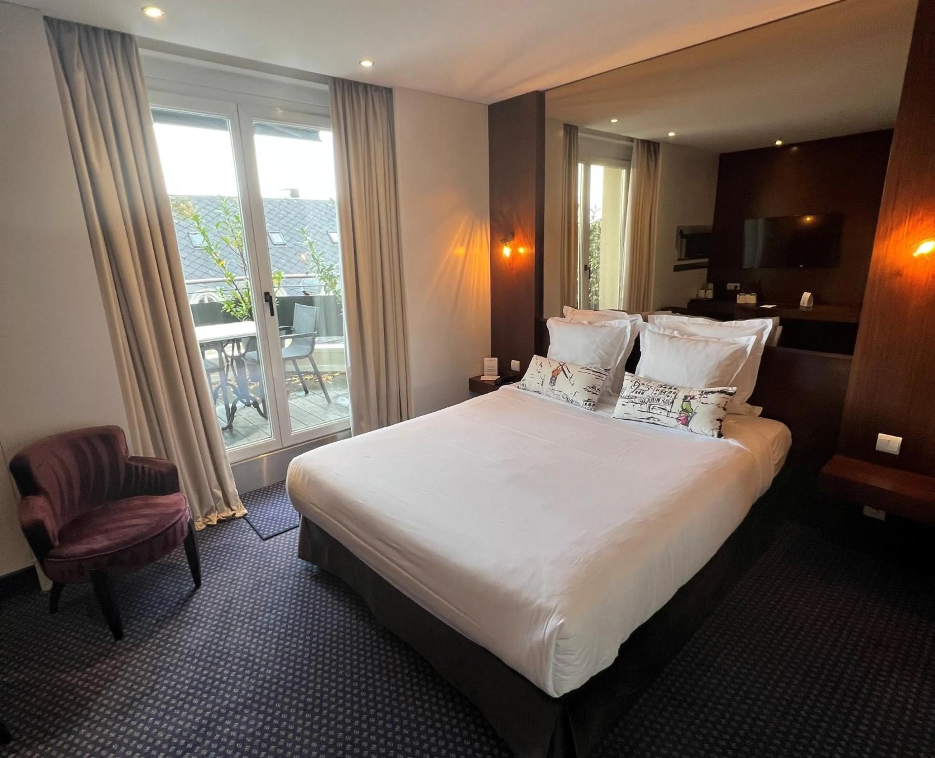 Bed in Maison LUTETIA R