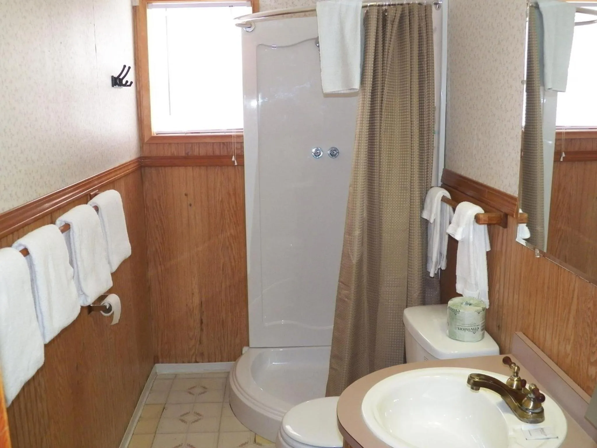 Bathroom in Ocean Avenue Inn