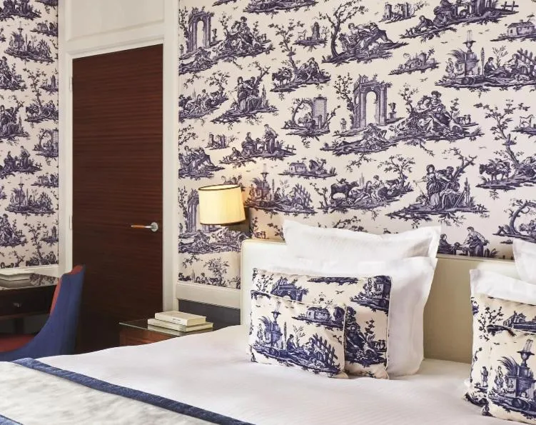 Bedroom, Bed in Hôtel Barrière Le Normandy