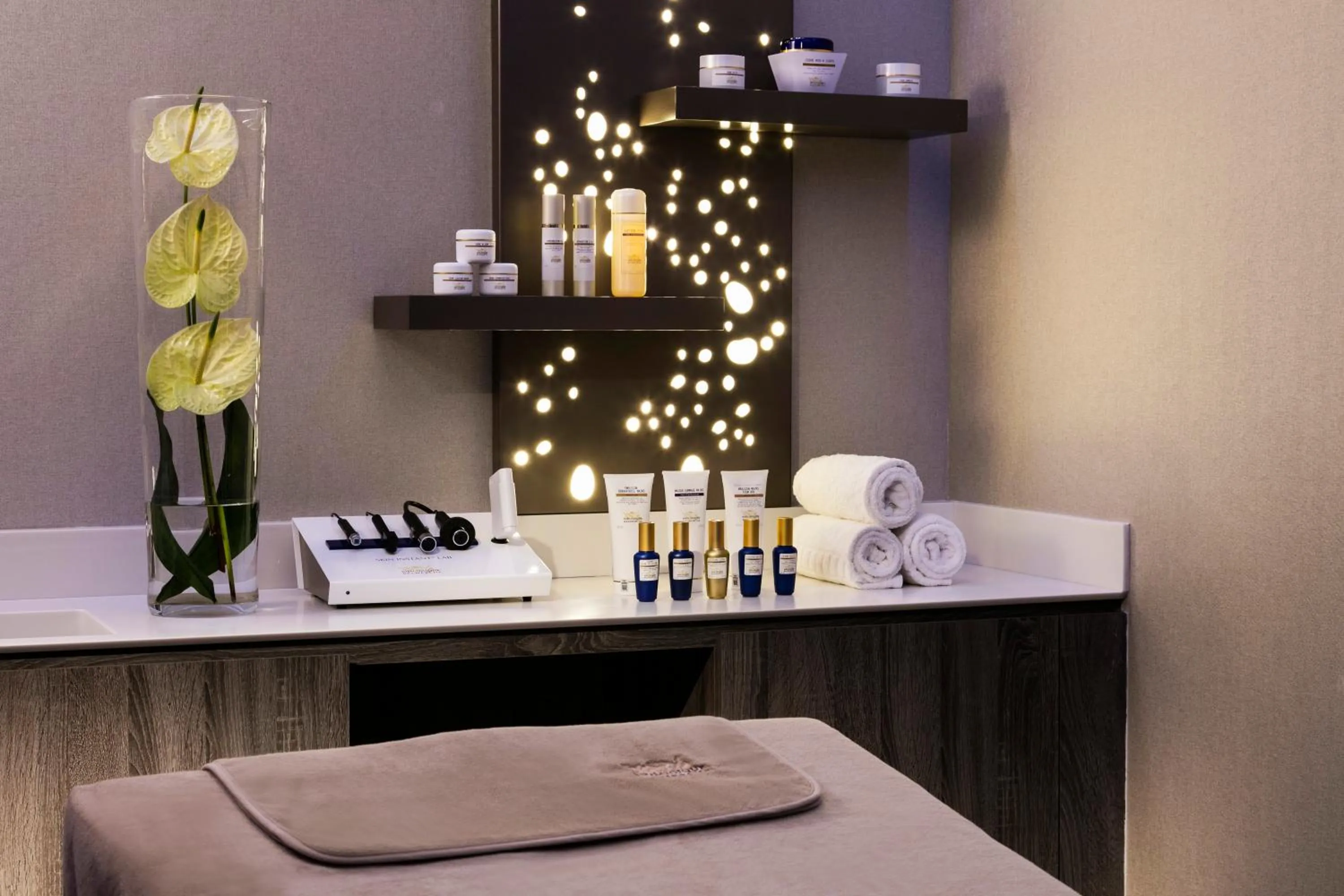 Massage in Hôtel Barrière L'Hôtel du Golf