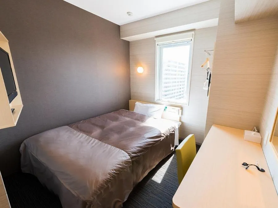 Bed in Super Hotel Tokyo JR Shinkoiwa