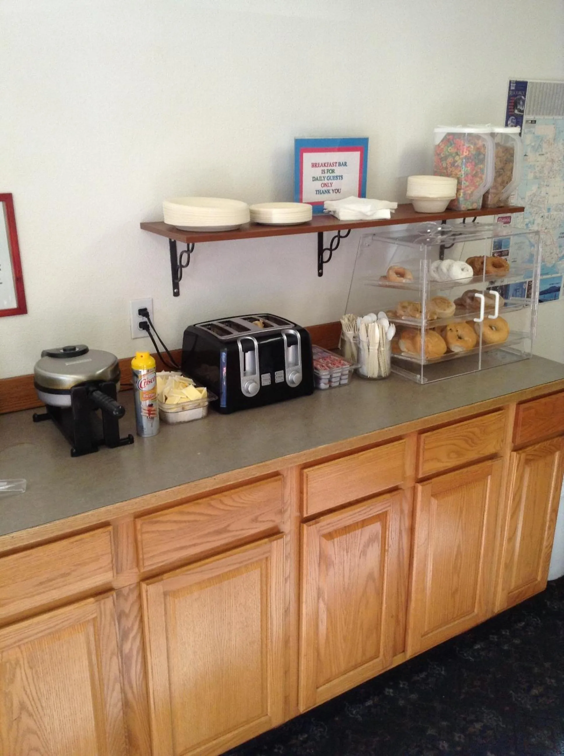Food in Coeur D' Alene Budget Saver Motel