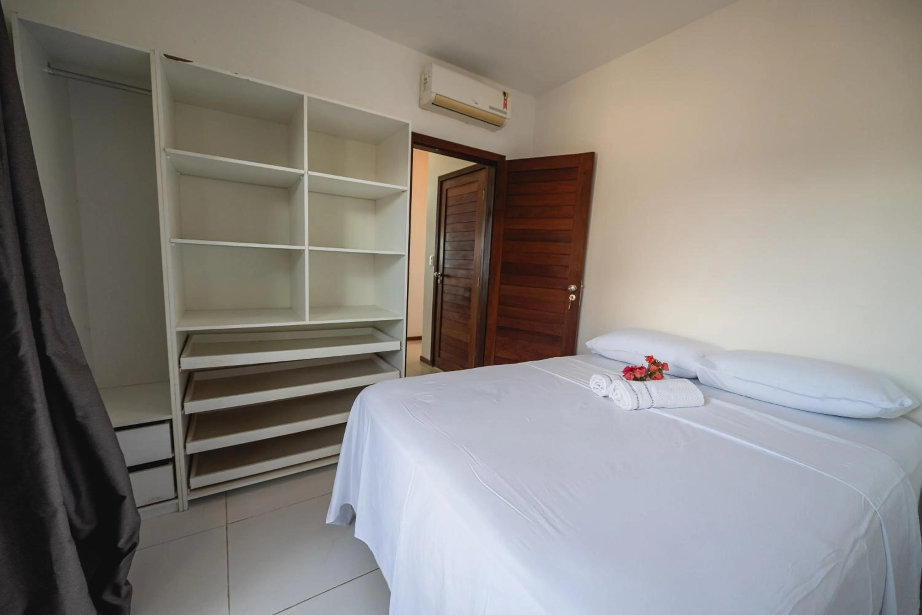 Bed in Cobertura exclusiva em ponta negra com vista para o mar