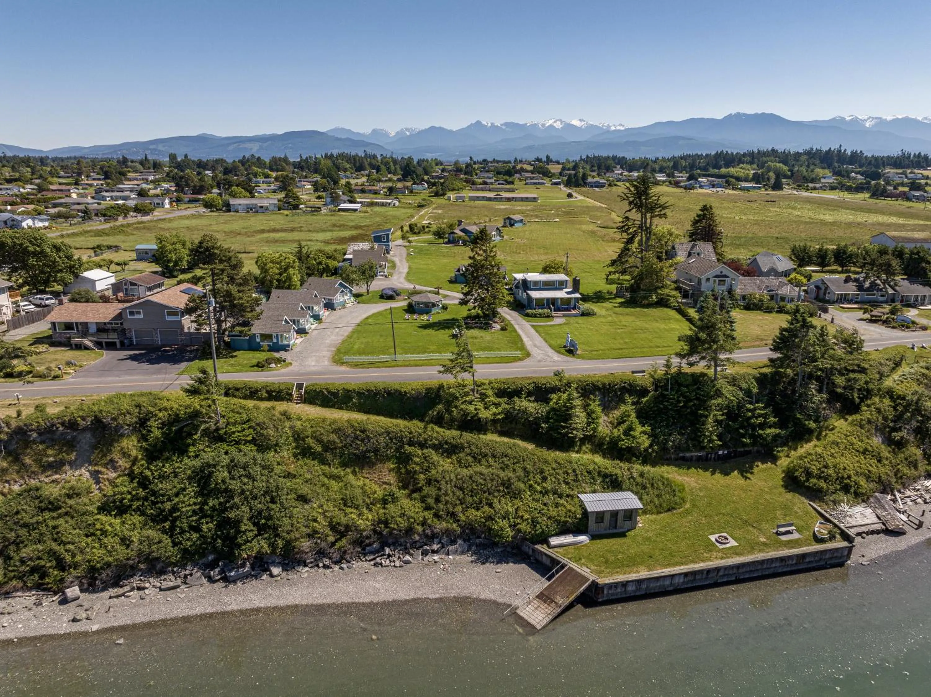 Area and facilities in Juan de Fuca Waterfront Hotel & Cottages