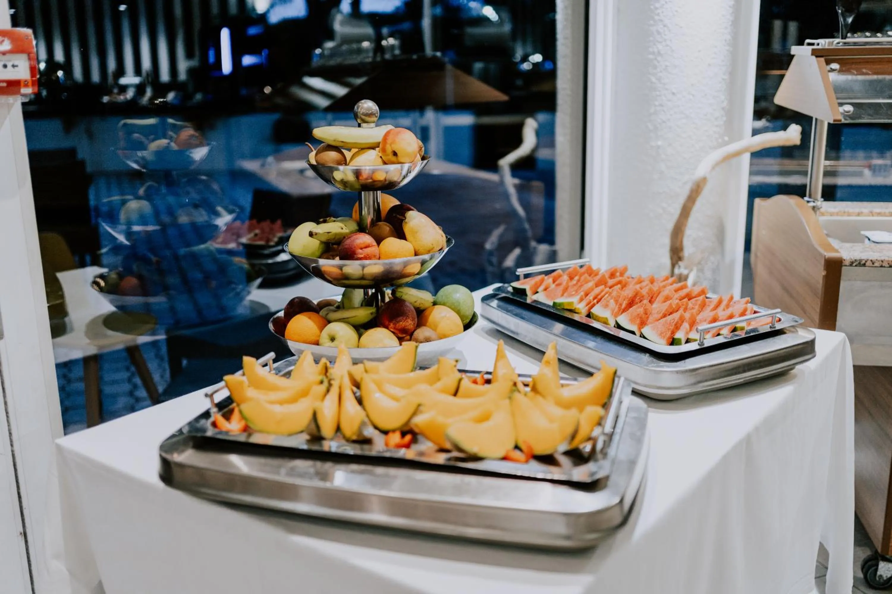 Breakfast in Garrigae Domaine de l'Esterel - piscine & SPA Cinq Mondes