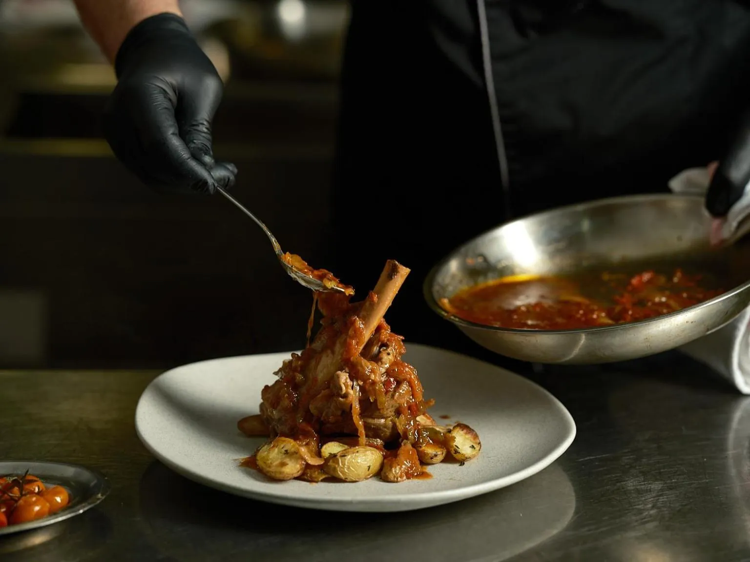 Restaurant/places to eat in Garrigae Domaine de l'Esterel - piscine & SPA Cinq Mondes