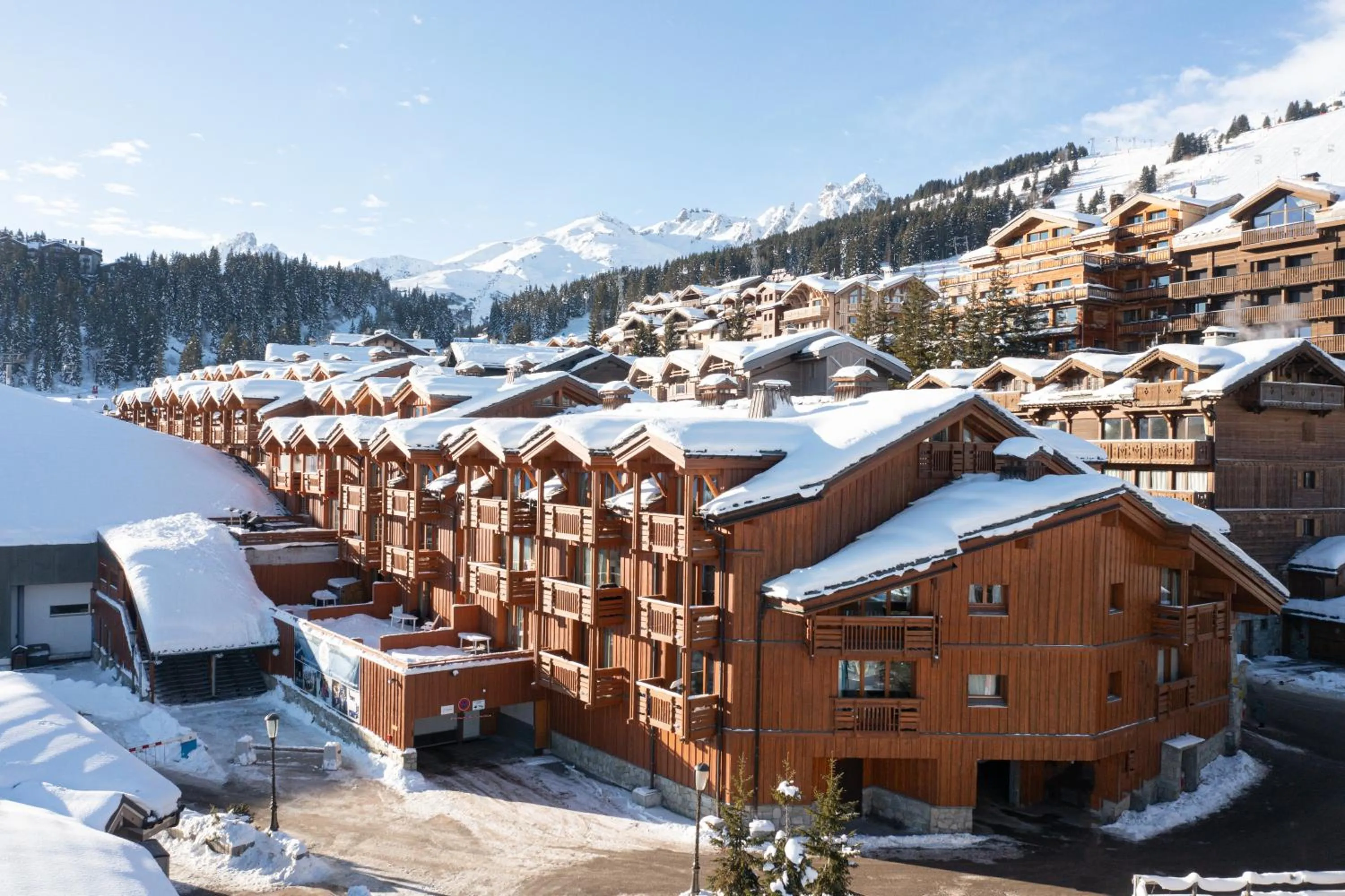 Property building in Résidence Pierre & Vacances Premium Les Chalets du Forum