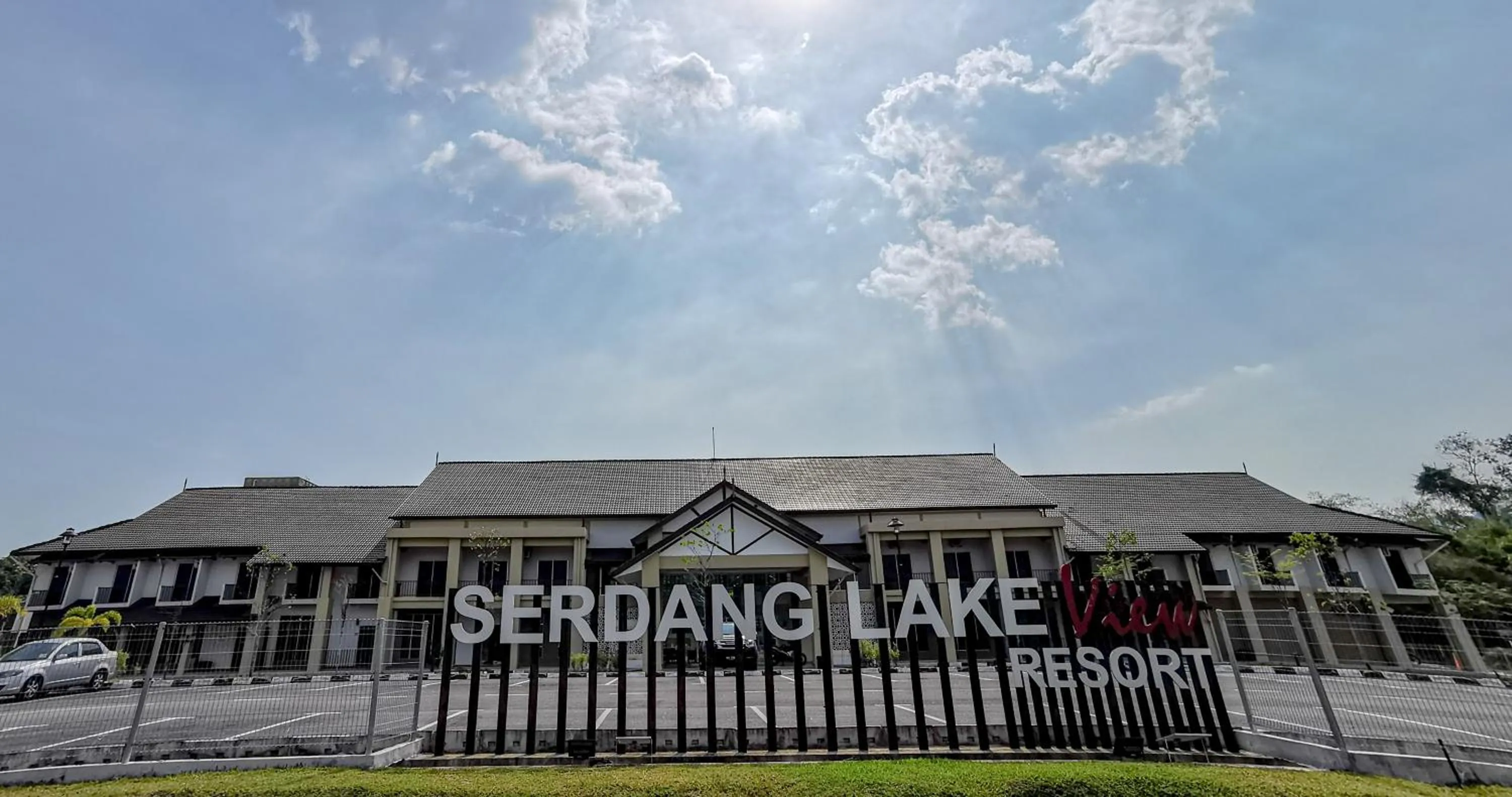 Facade/entrance in SERDANG LAKE VIEW RESORT