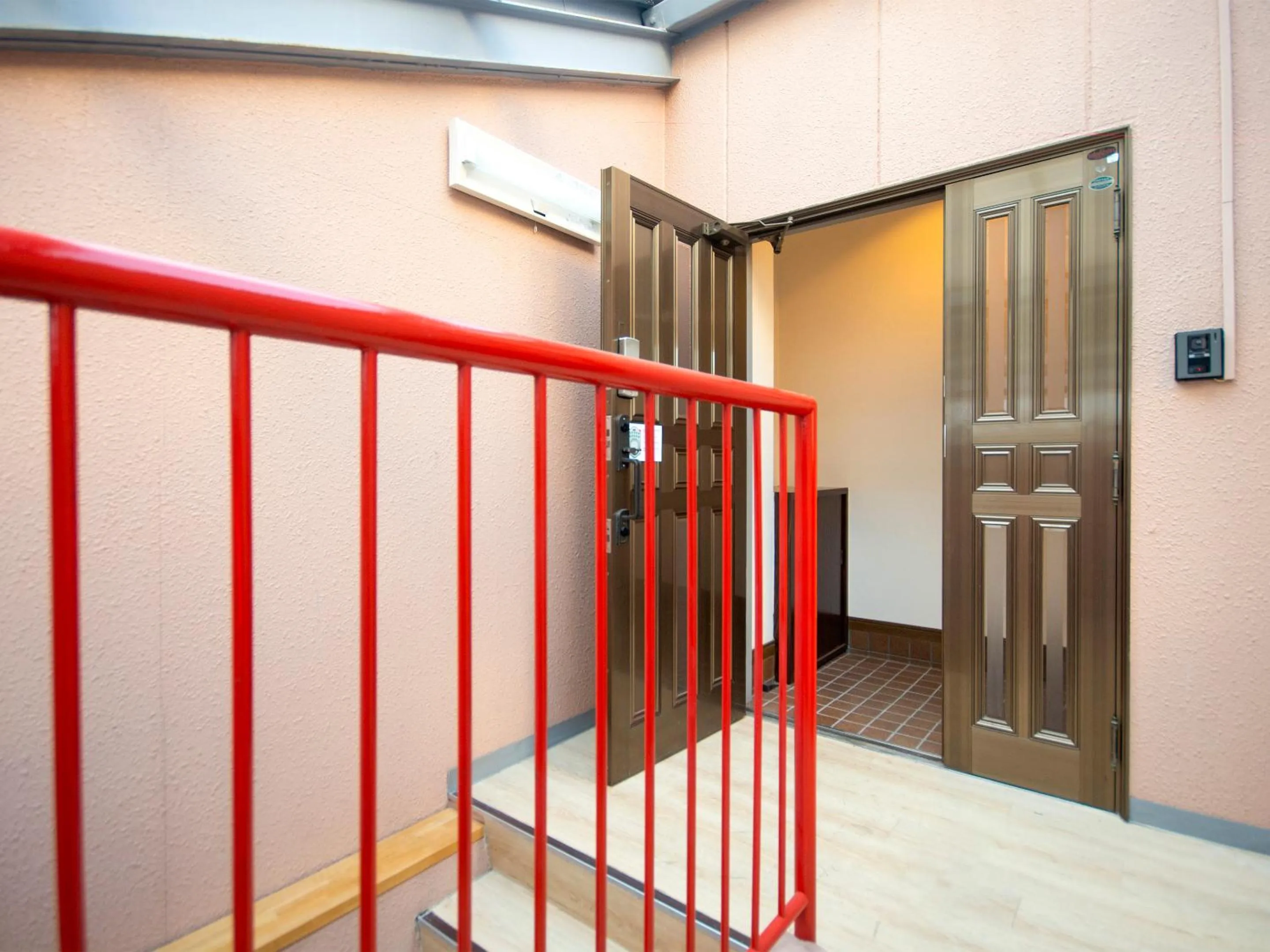 Facade/entrance in K's Hotel