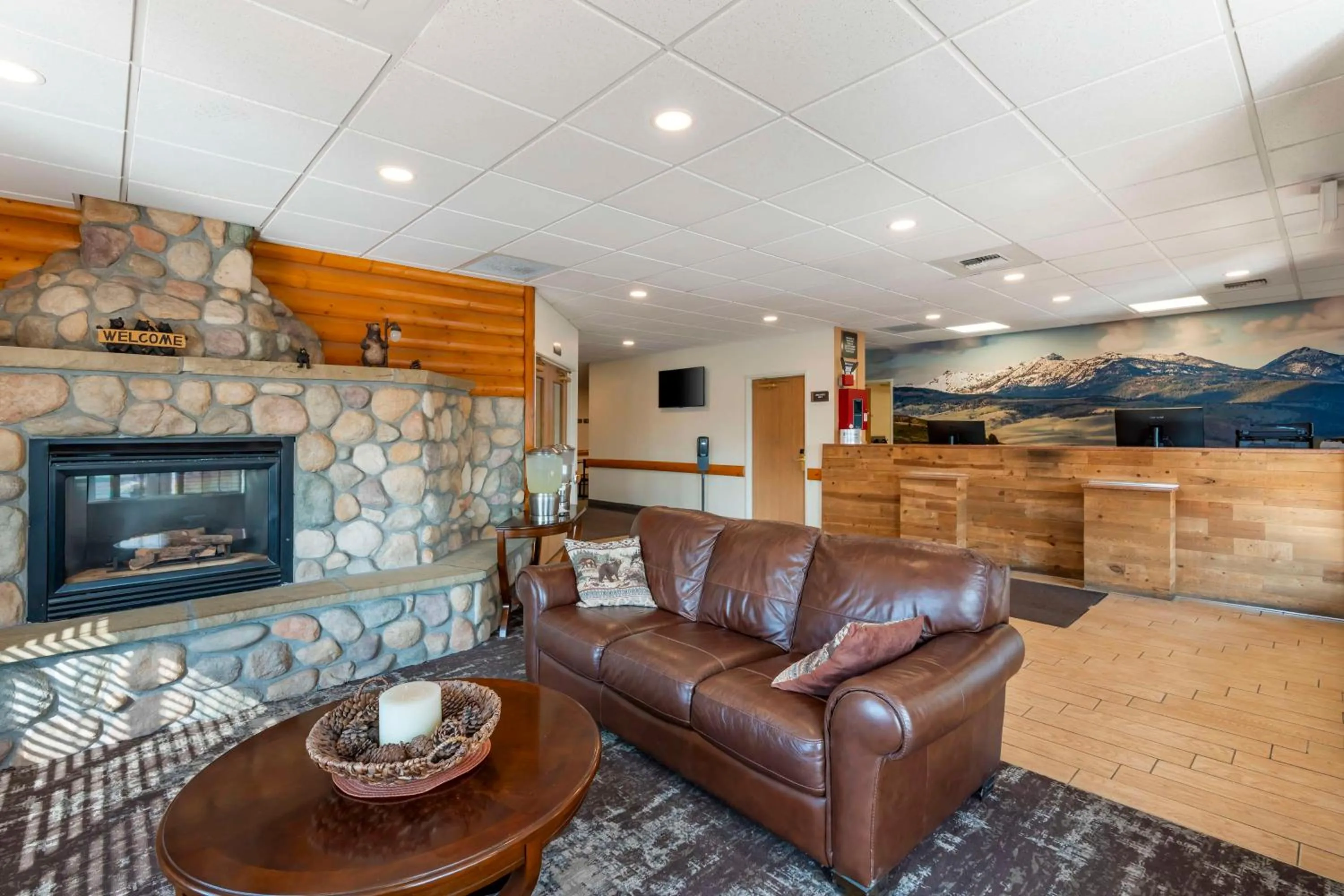 Lobby or reception in Best Western Yellowstone Crossing