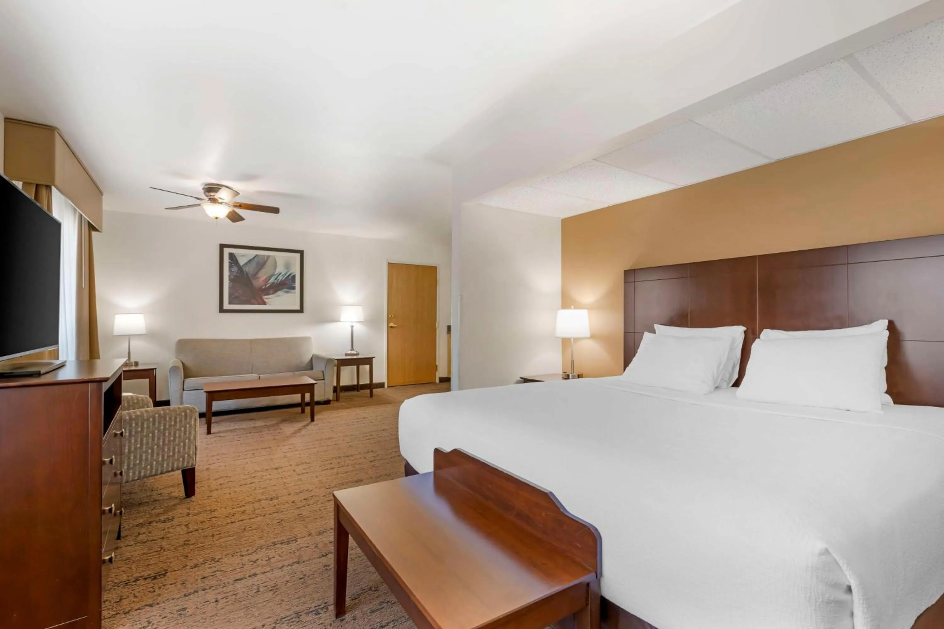 Bedroom, Bed in Best Western Yellowstone Crossing