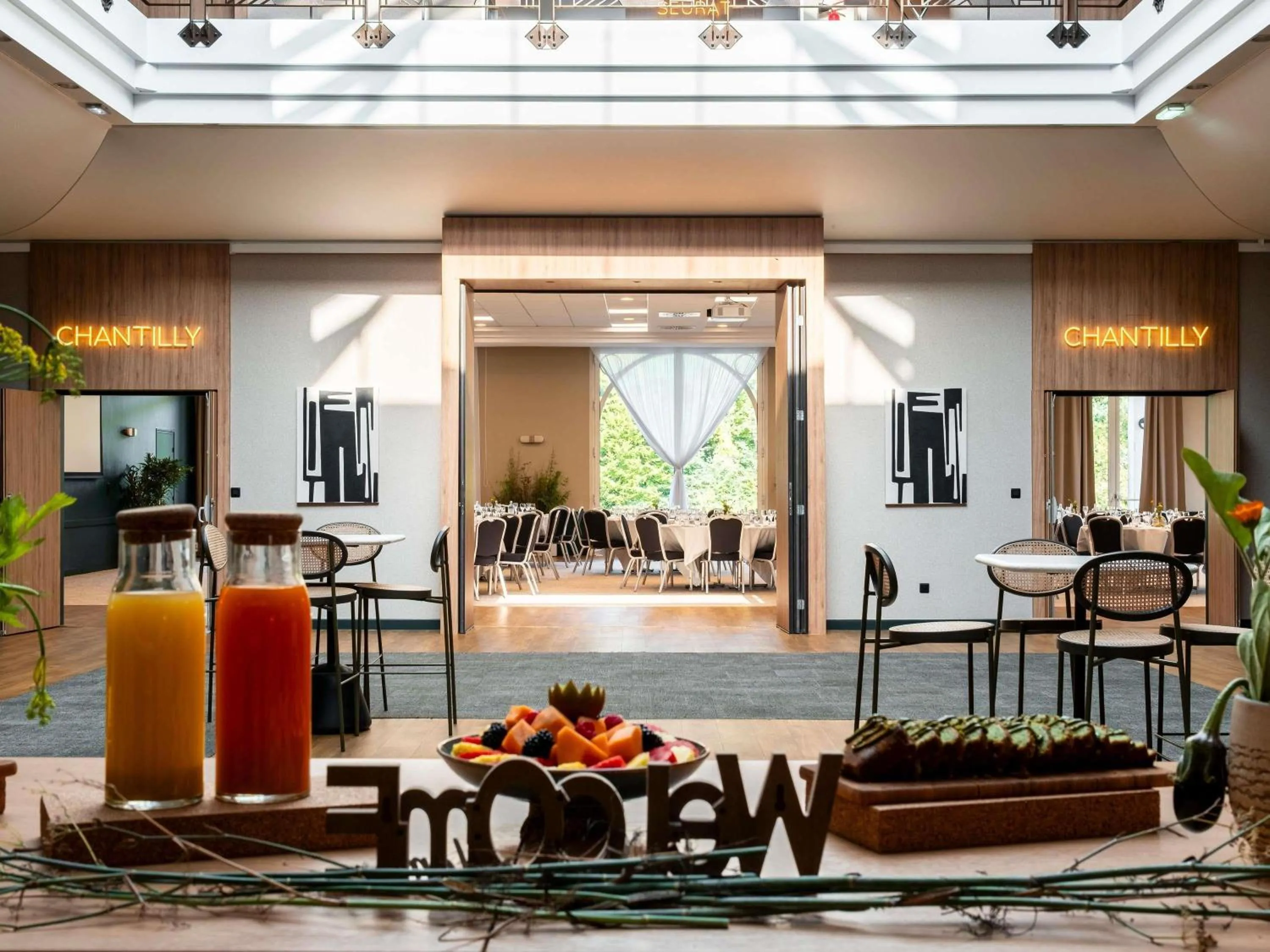 Meeting/conference room in Mercure Chantilly Resort & Conventions