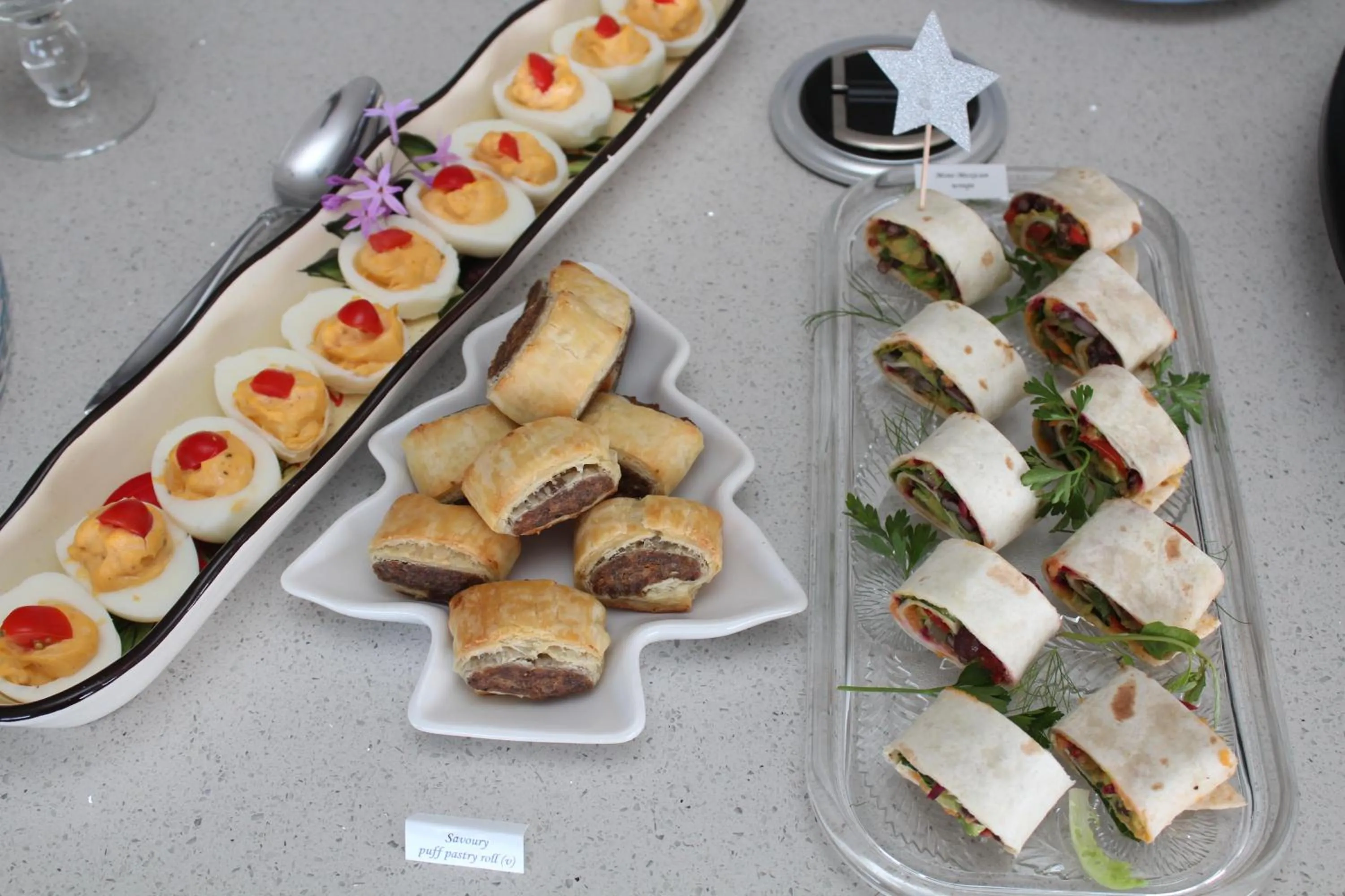 Breakfast in Beach Break B&B - Deluxe Suites