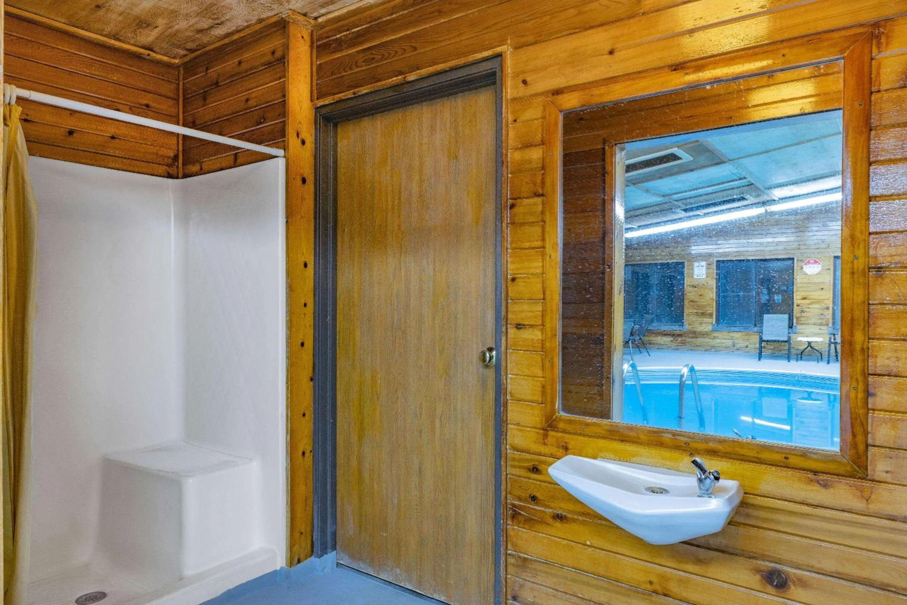 Pool view in Super 8 by Wyndham Valentine NE