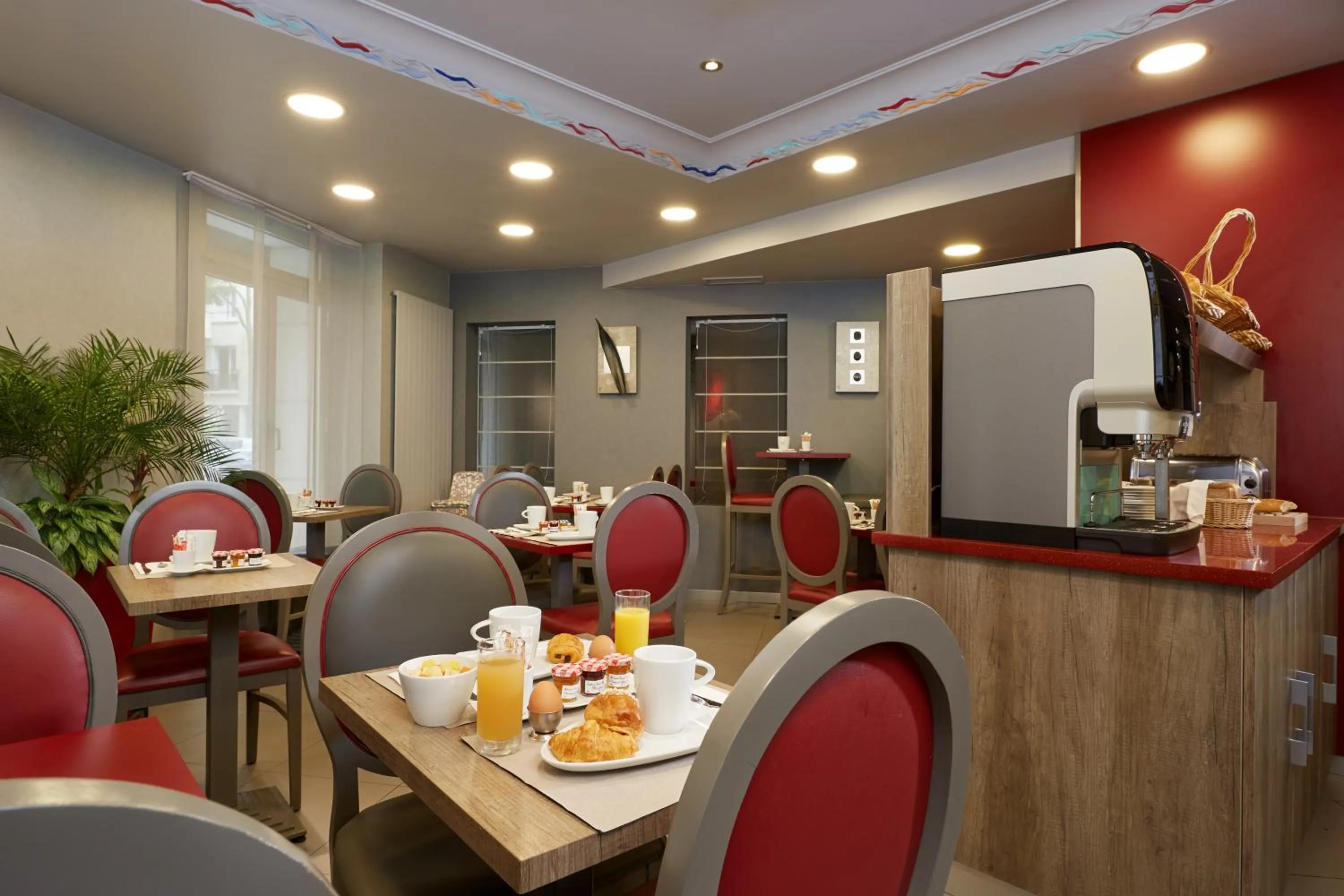 Dining area in Alizé Grenelle Tour Eiffel