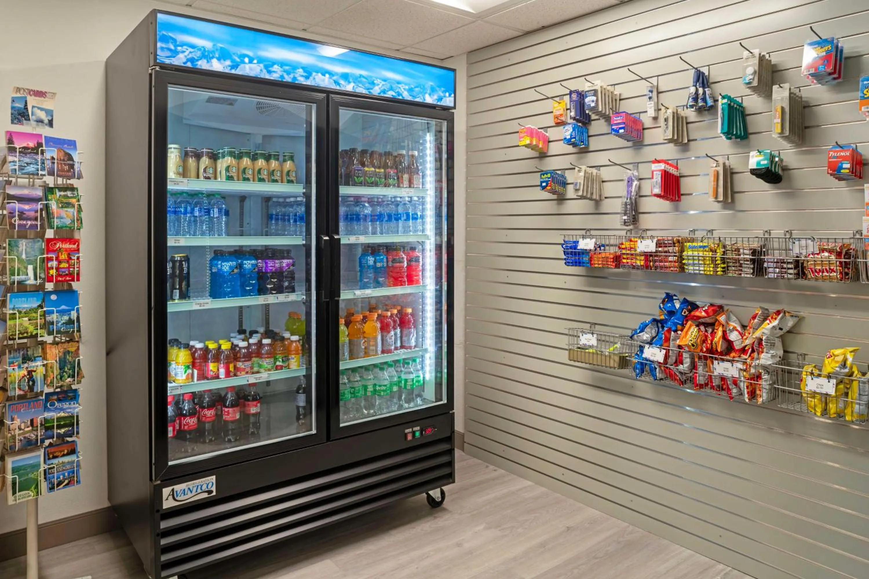 Property building in Best Western Cascade Inn & Suites