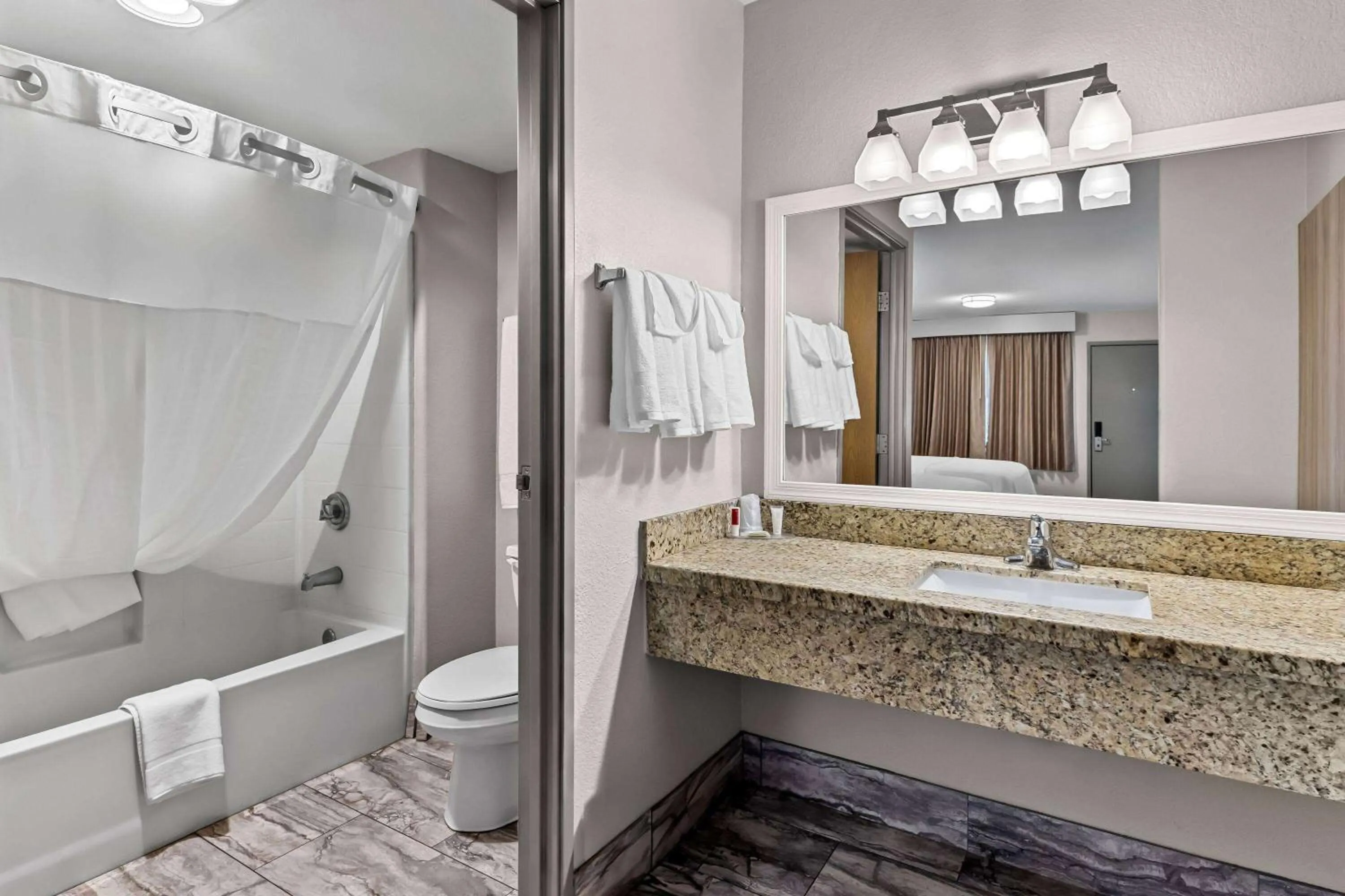 Queen Room with Two Queen Beds - Smoking in Days Inn by Wyndham Buckeye