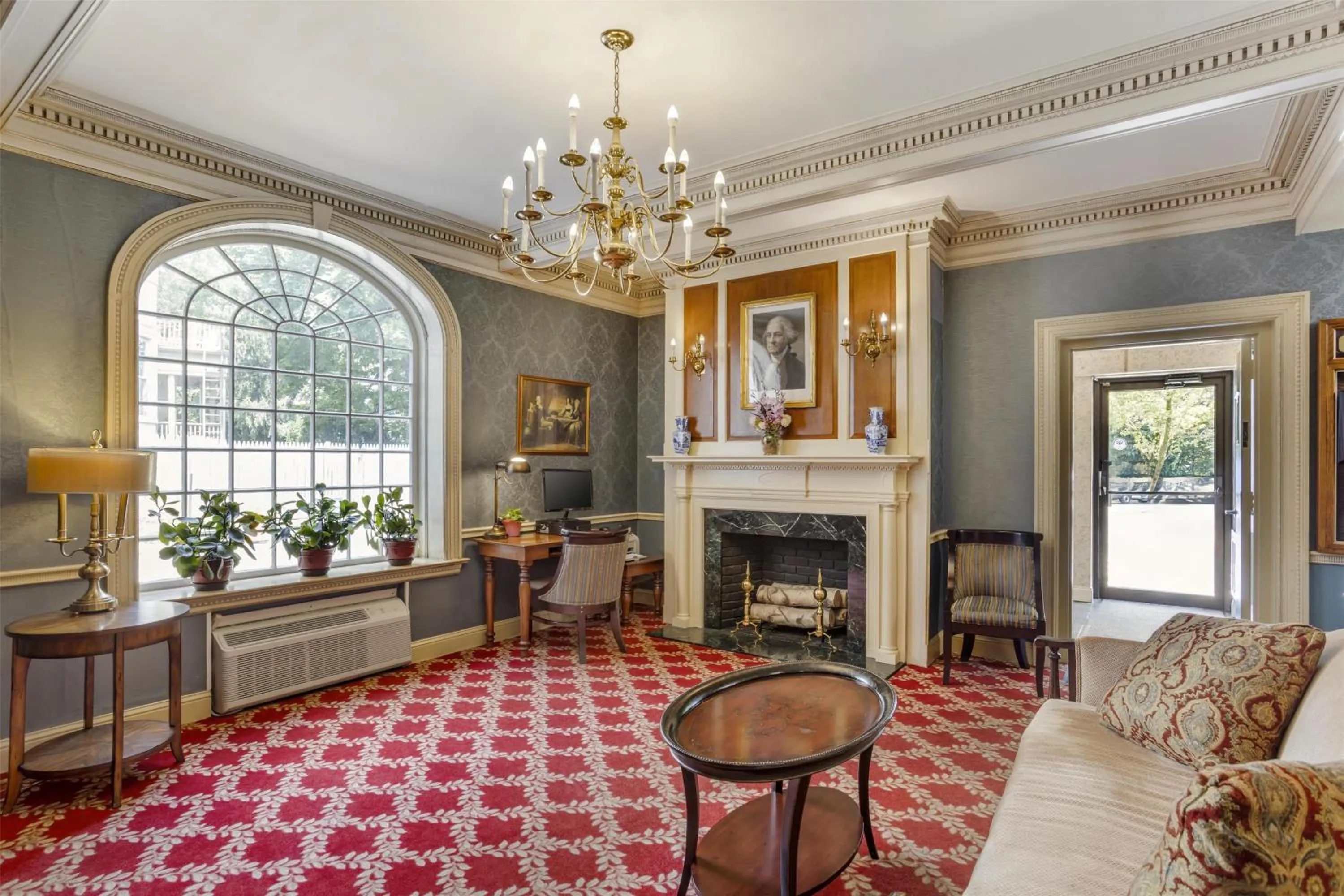 Lobby or reception in Best Western PLUS Morristown Inn-Florham Park