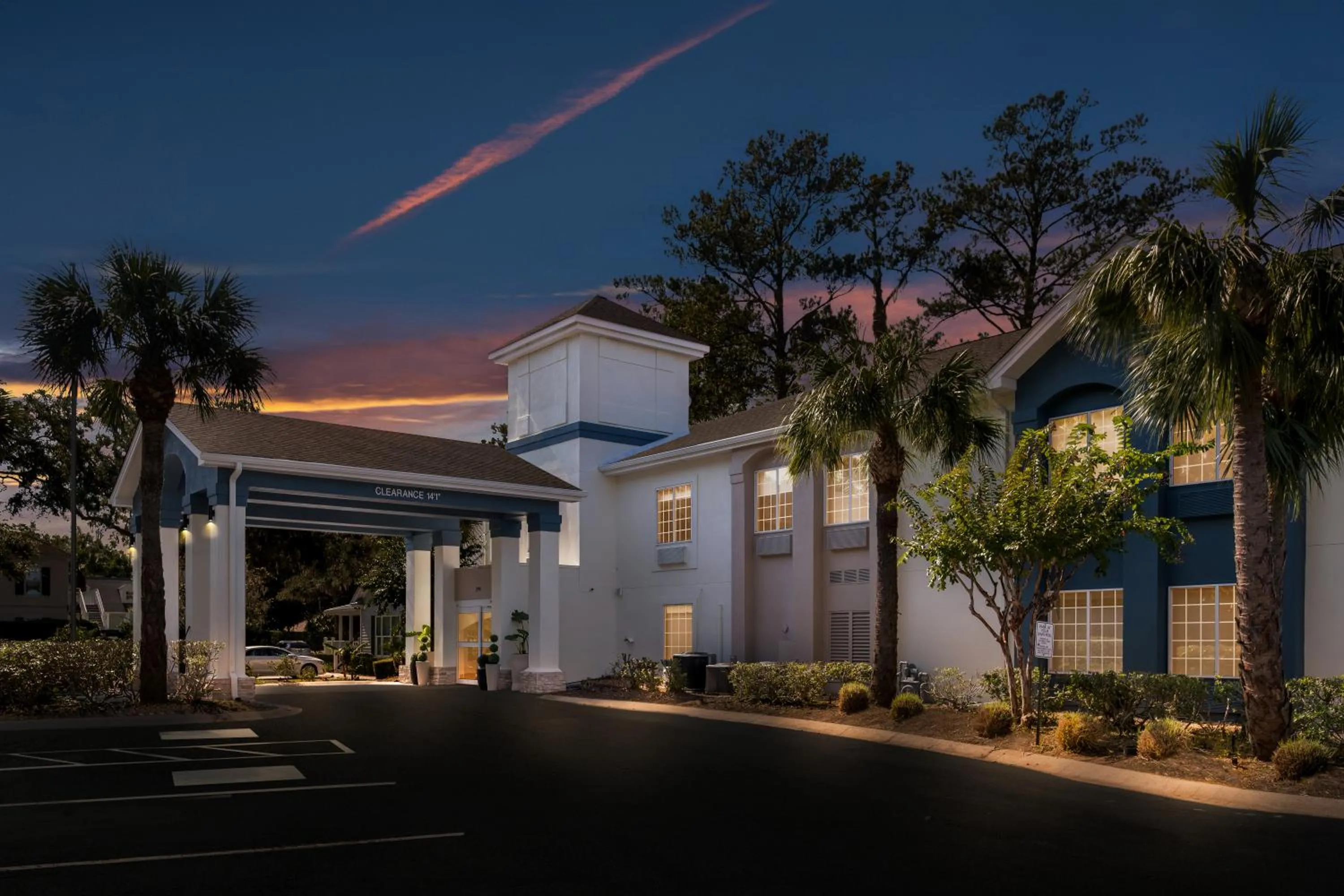 Property building in Holiday Inn Express Saint Simons Island by IHG