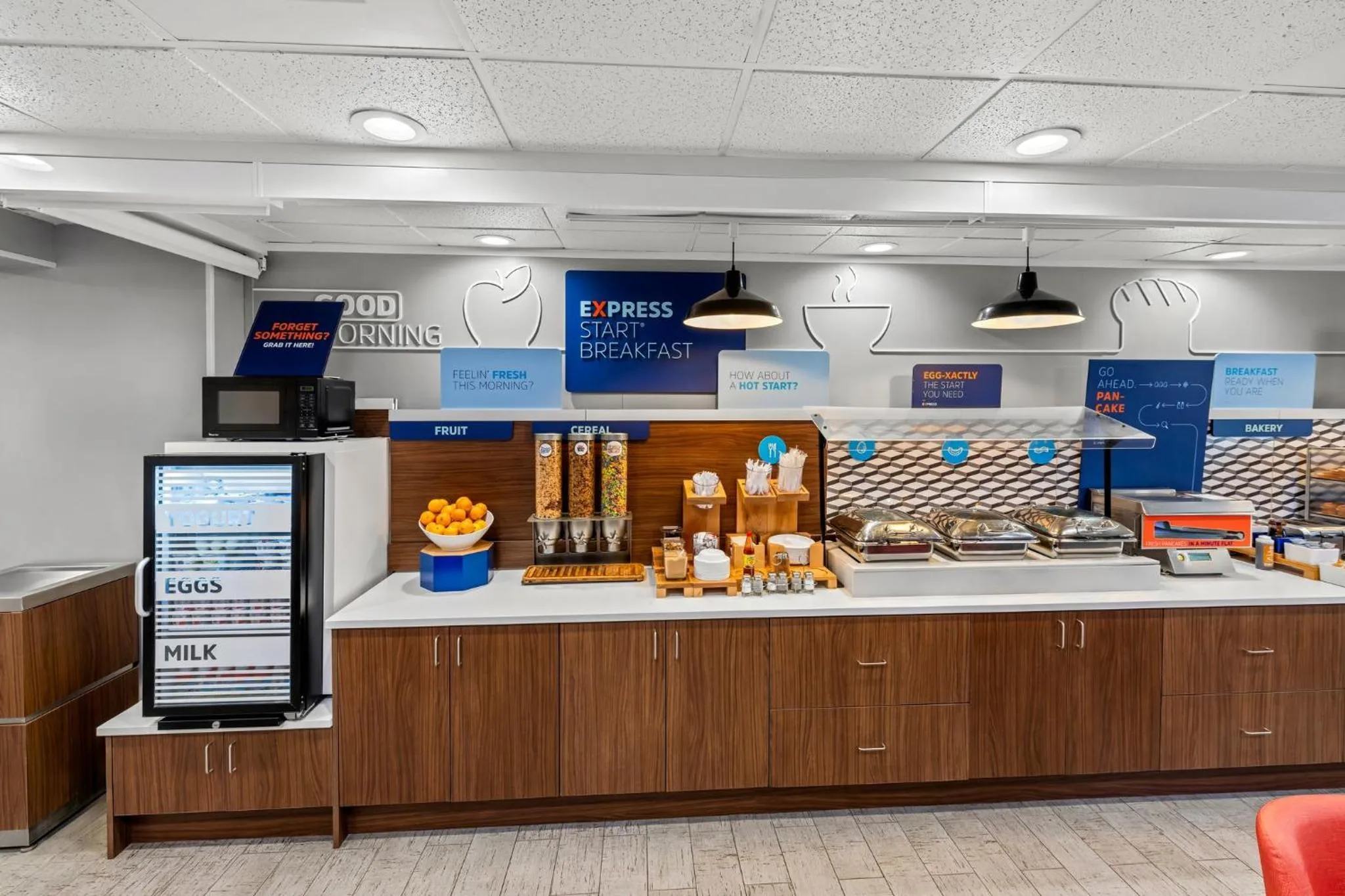 Breakfast in Holiday Inn Express Saint Simons Island by IHG