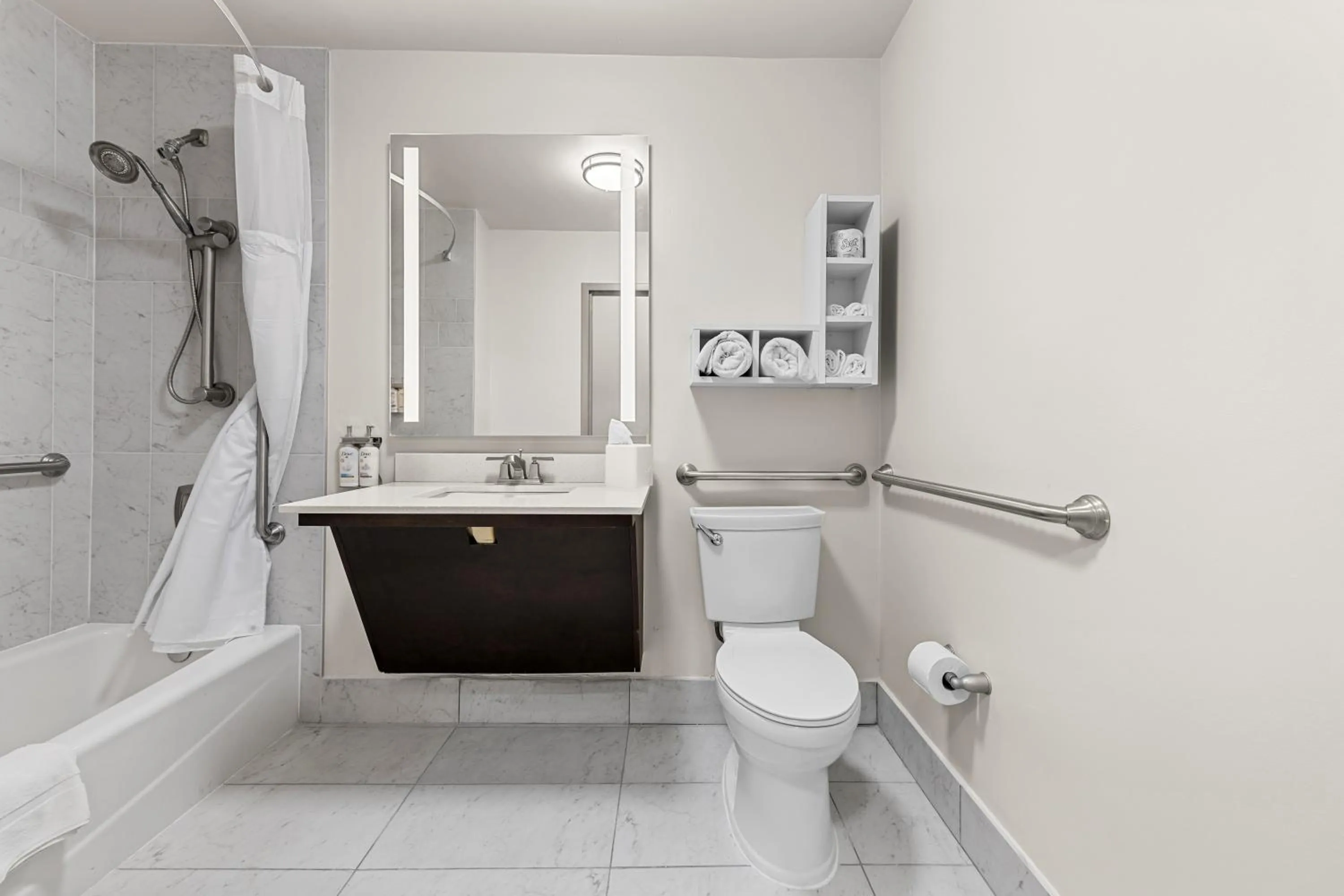 Bathroom in Holiday Inn Express Saint Simons Island by IHG