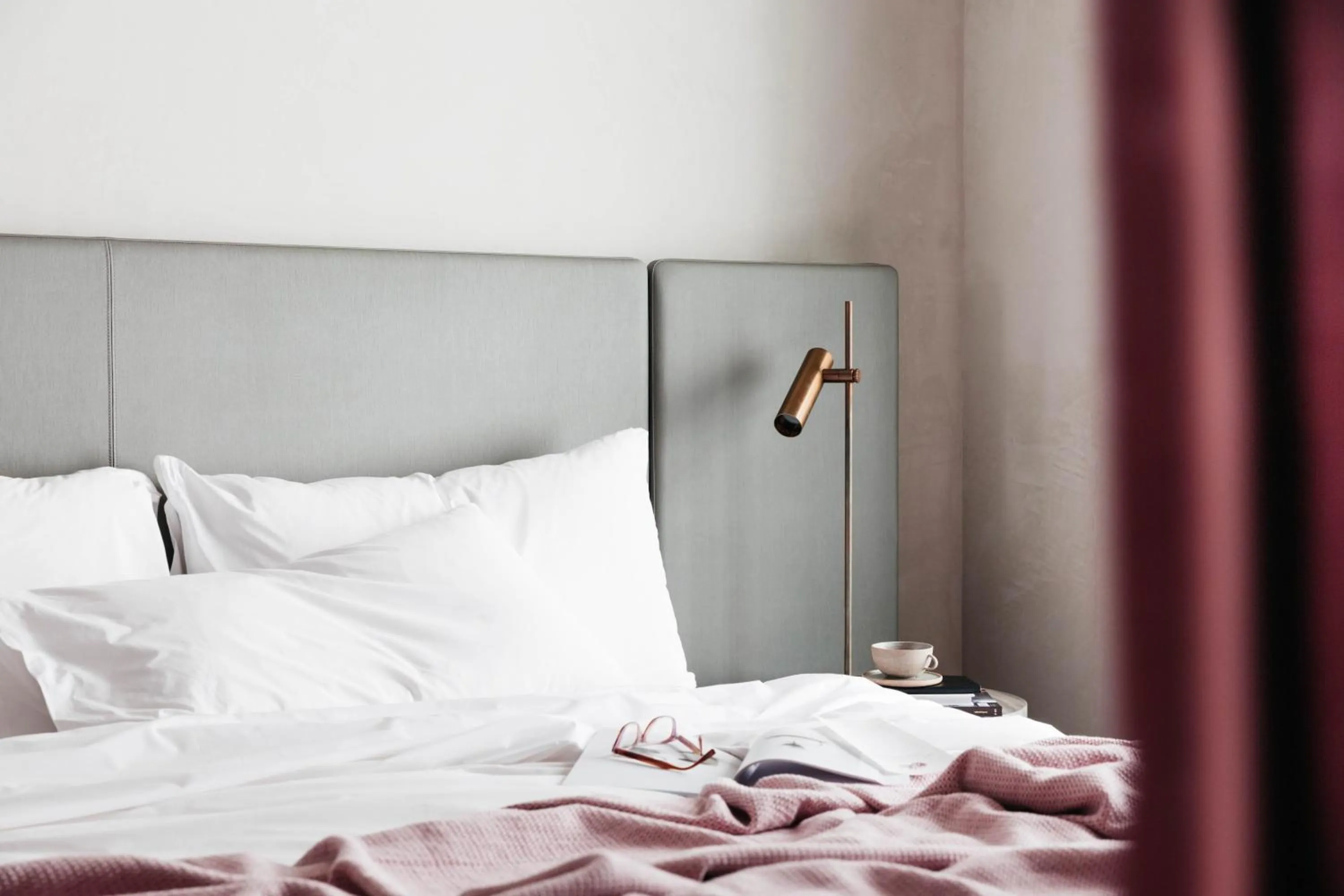 Bedroom, Bed in United Places Hotel Botanic Gardens