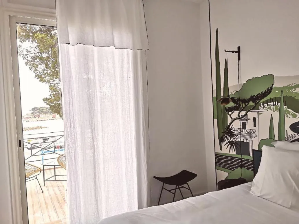 Bedroom, Bed in Key Largo